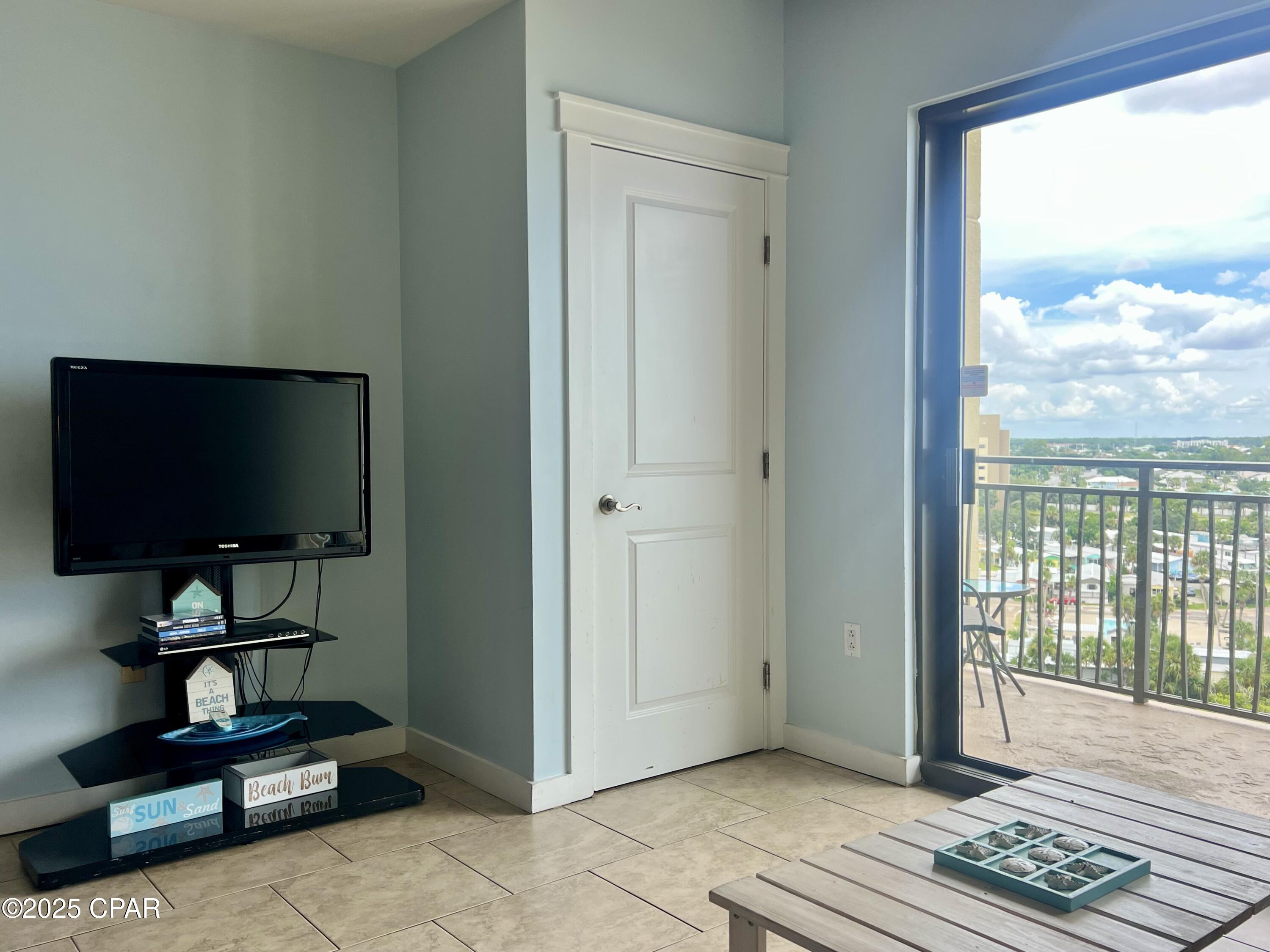 Image 9 For 15100 Front Beach Road 933