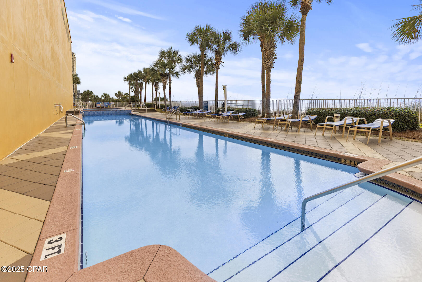 Rduwvrvsxzbeggj3p4ygotvqnyvqhou5fgmhk3vm_7e