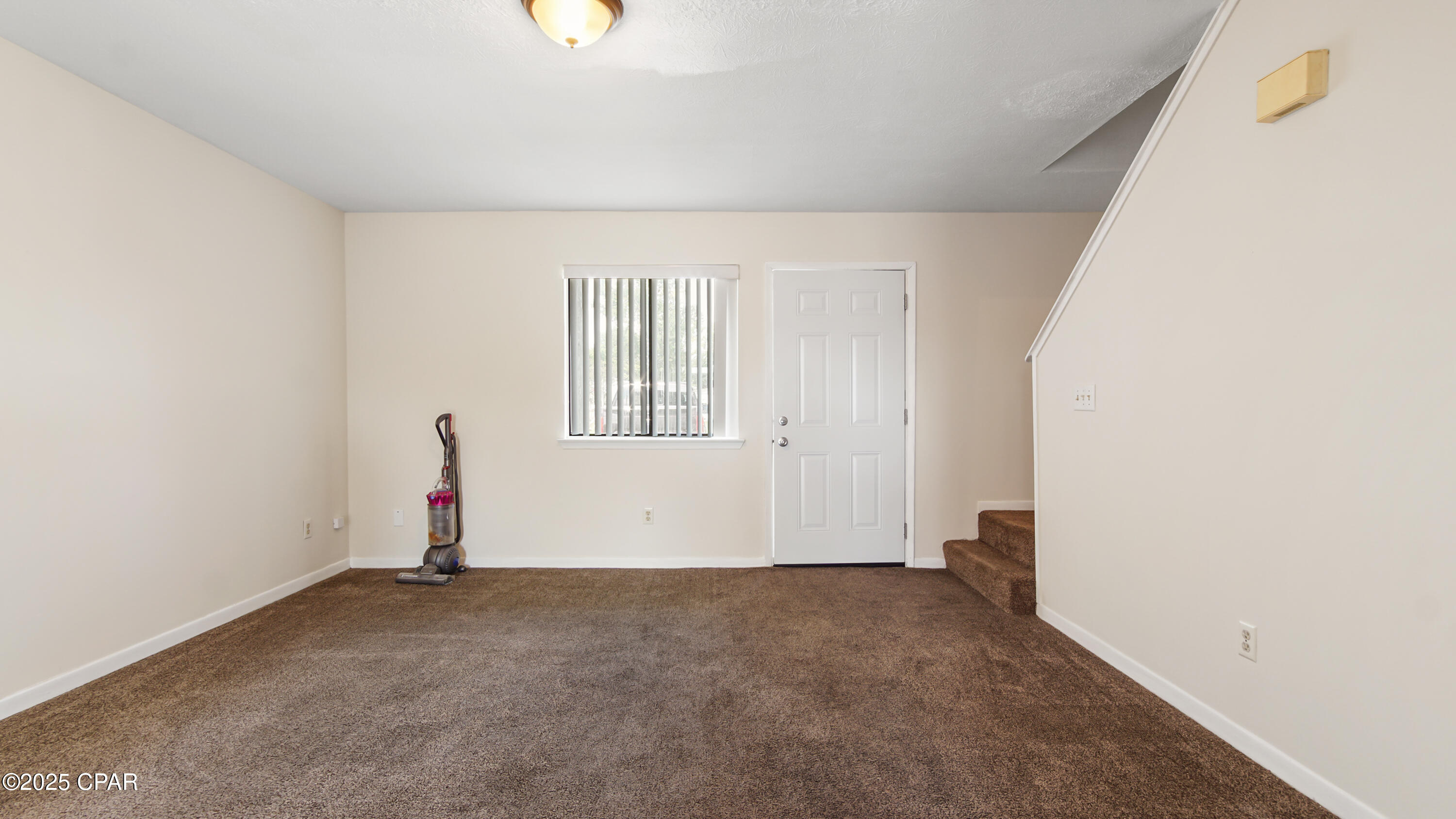 Auxre6hben5kjhp2wffkfbkd2n5ymzkny38krrcflh0