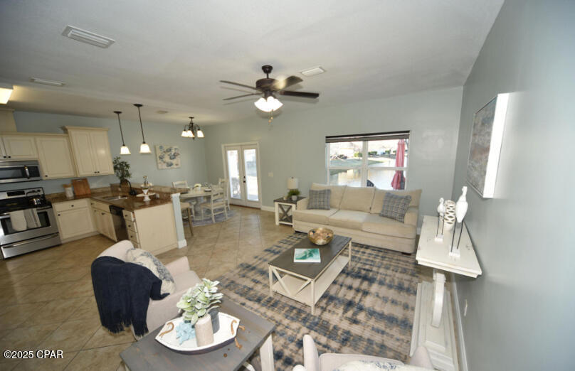 Rgvuftgcvmn4fevx3wuqxqmsdrq6hyw2p9hclgvky4e