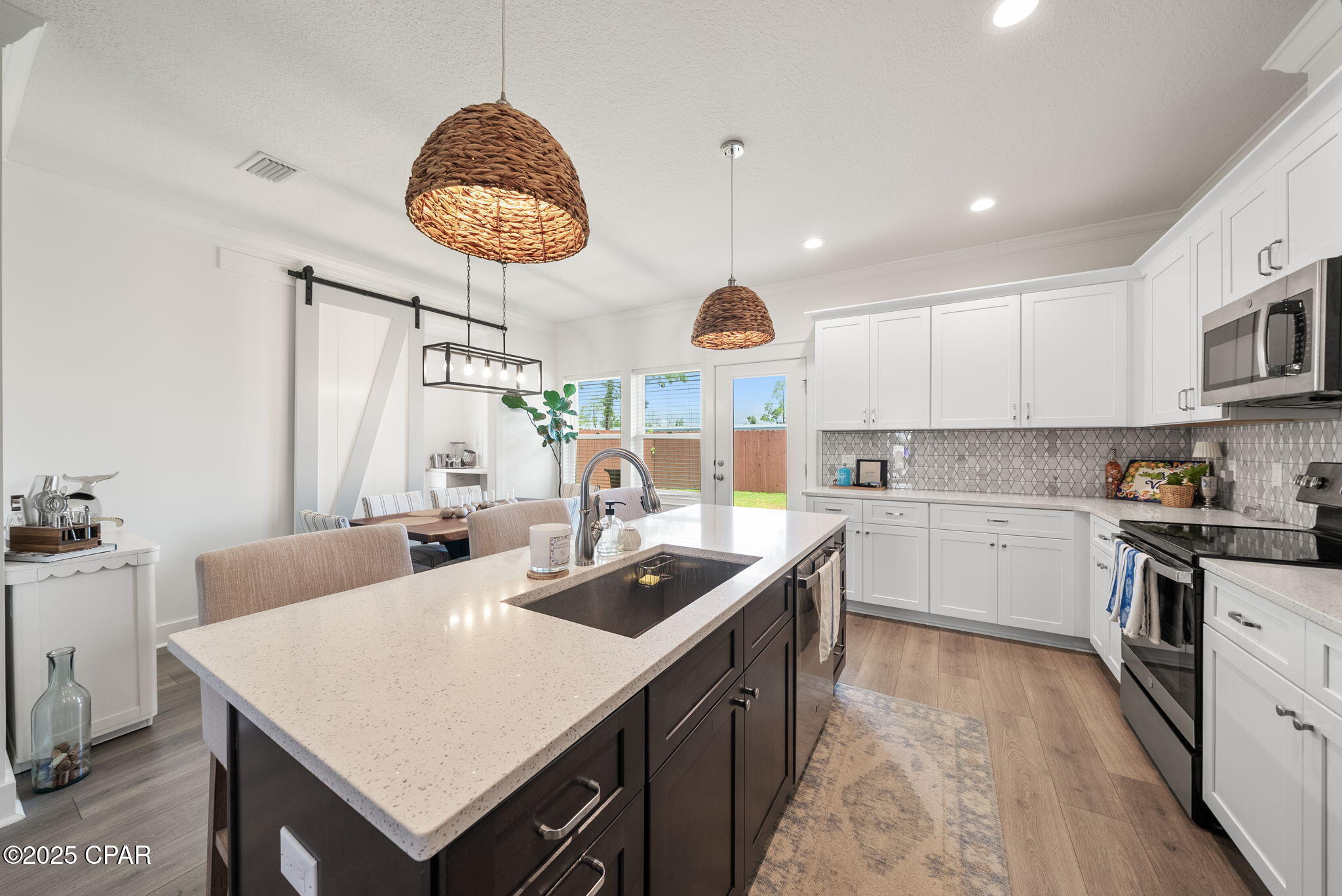 T2_pml1xirb0uegmlgrfaqyqtpzqxp5srbcbhshius4