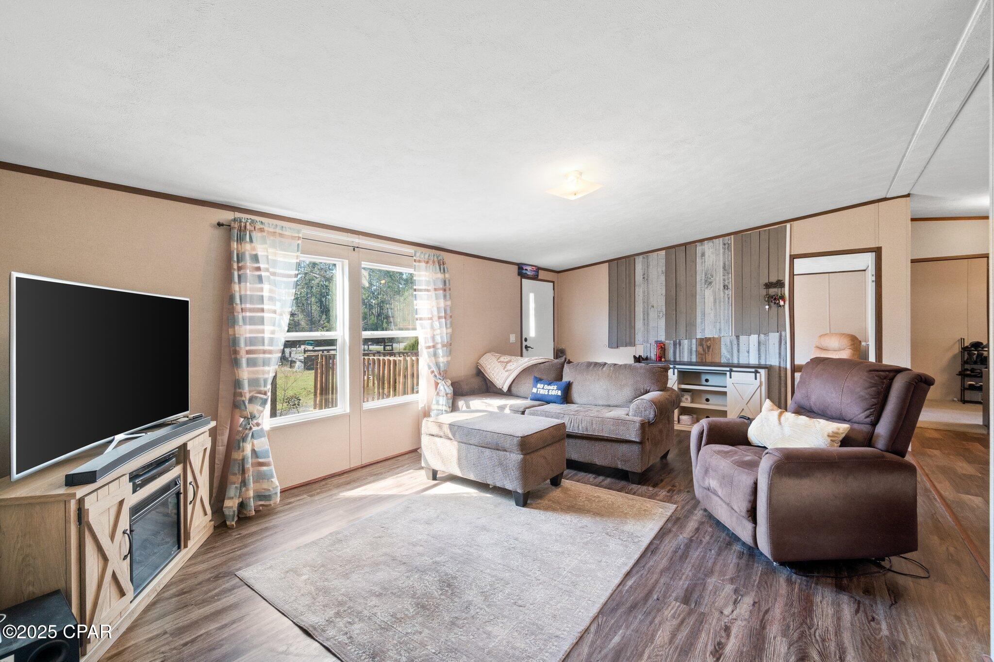 Q4iuzefqffufmfzzfmcqkoz6yrtjb S6i88gc33ukmy