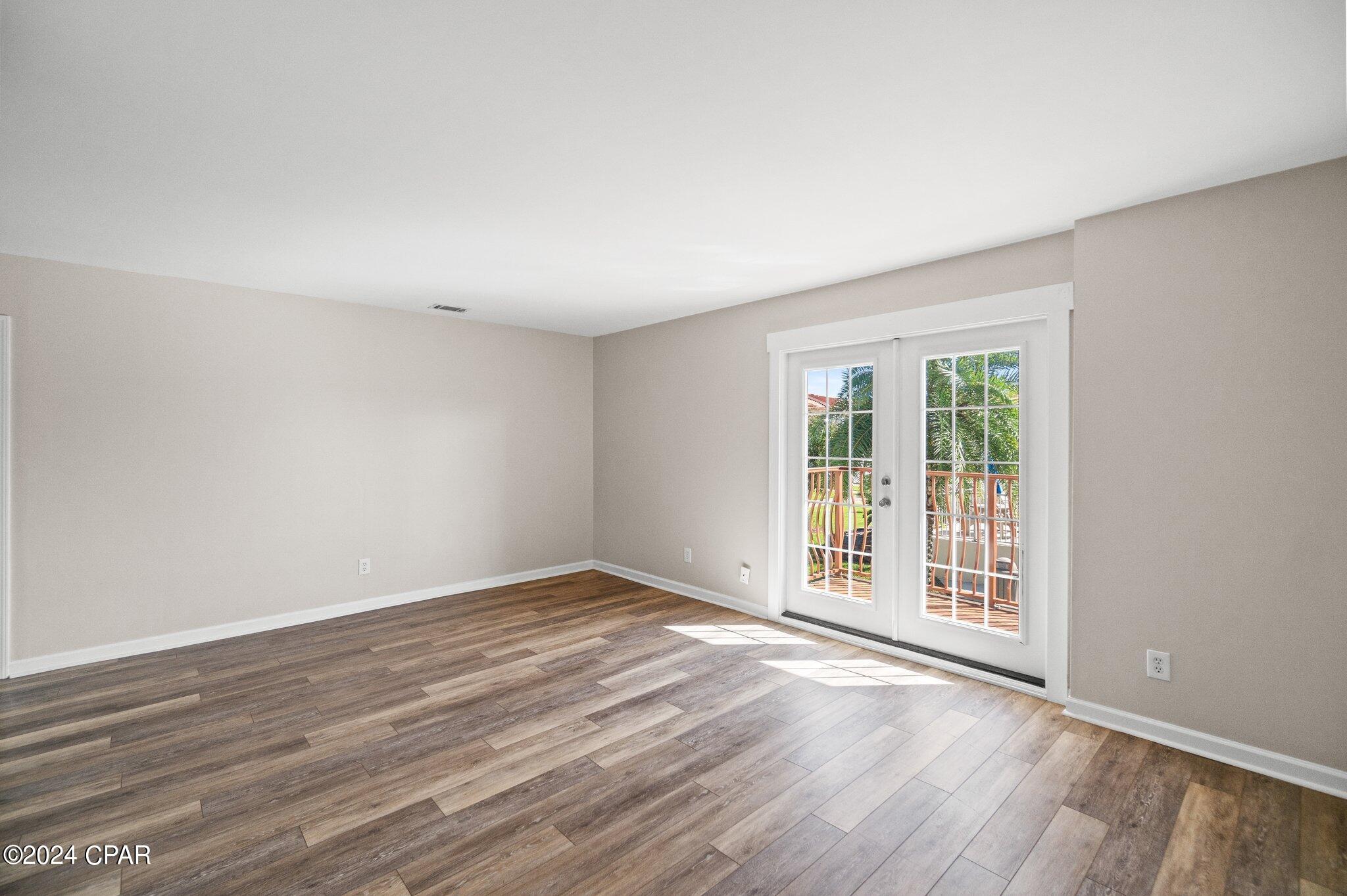 2z R2f3hzh22l8olr4csflniyqobd8w2dt5p41dr Ey