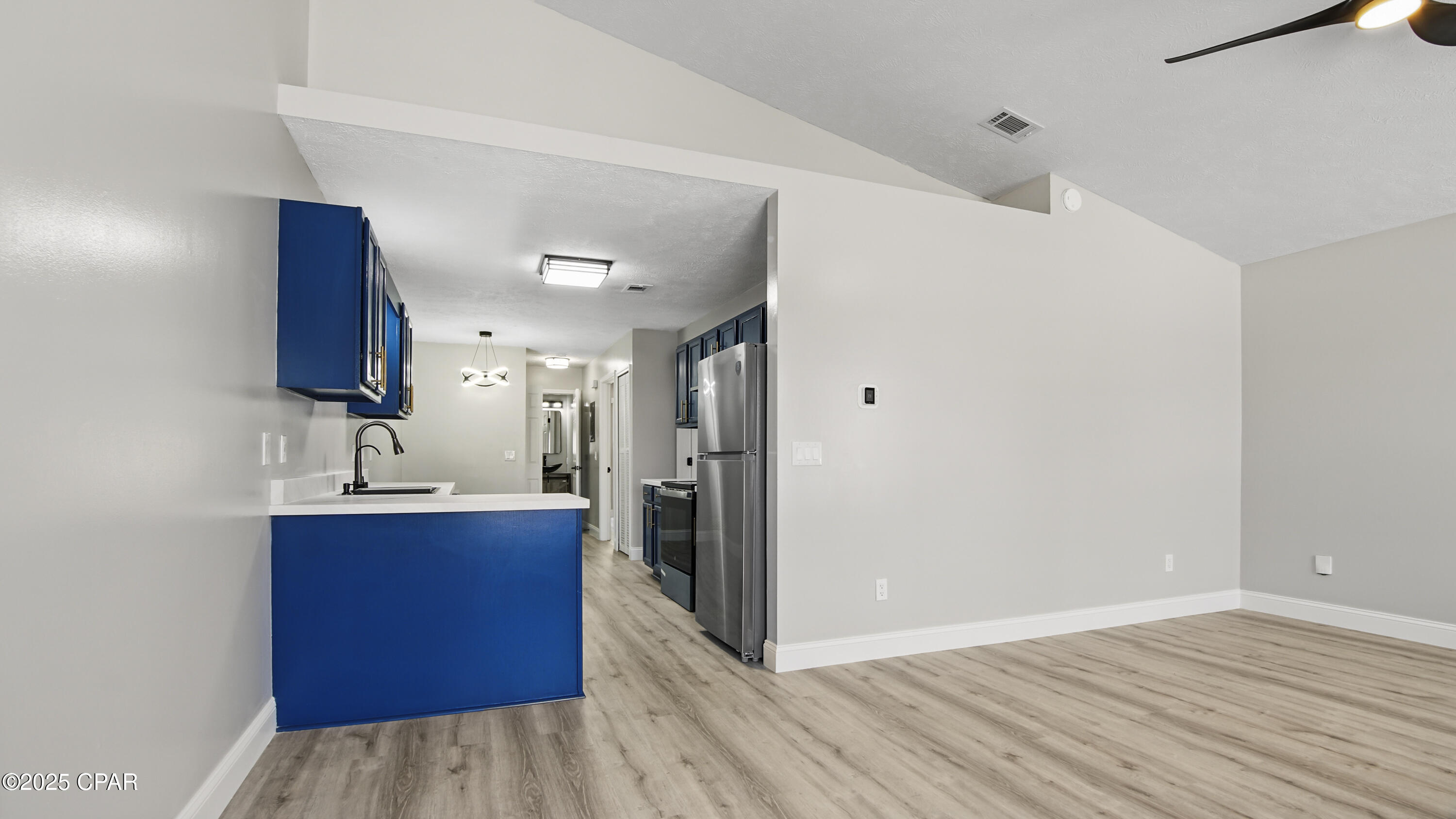 Fulspdvadez5amo3nz6kw Qk Rd4_2n0wfavcngz Je