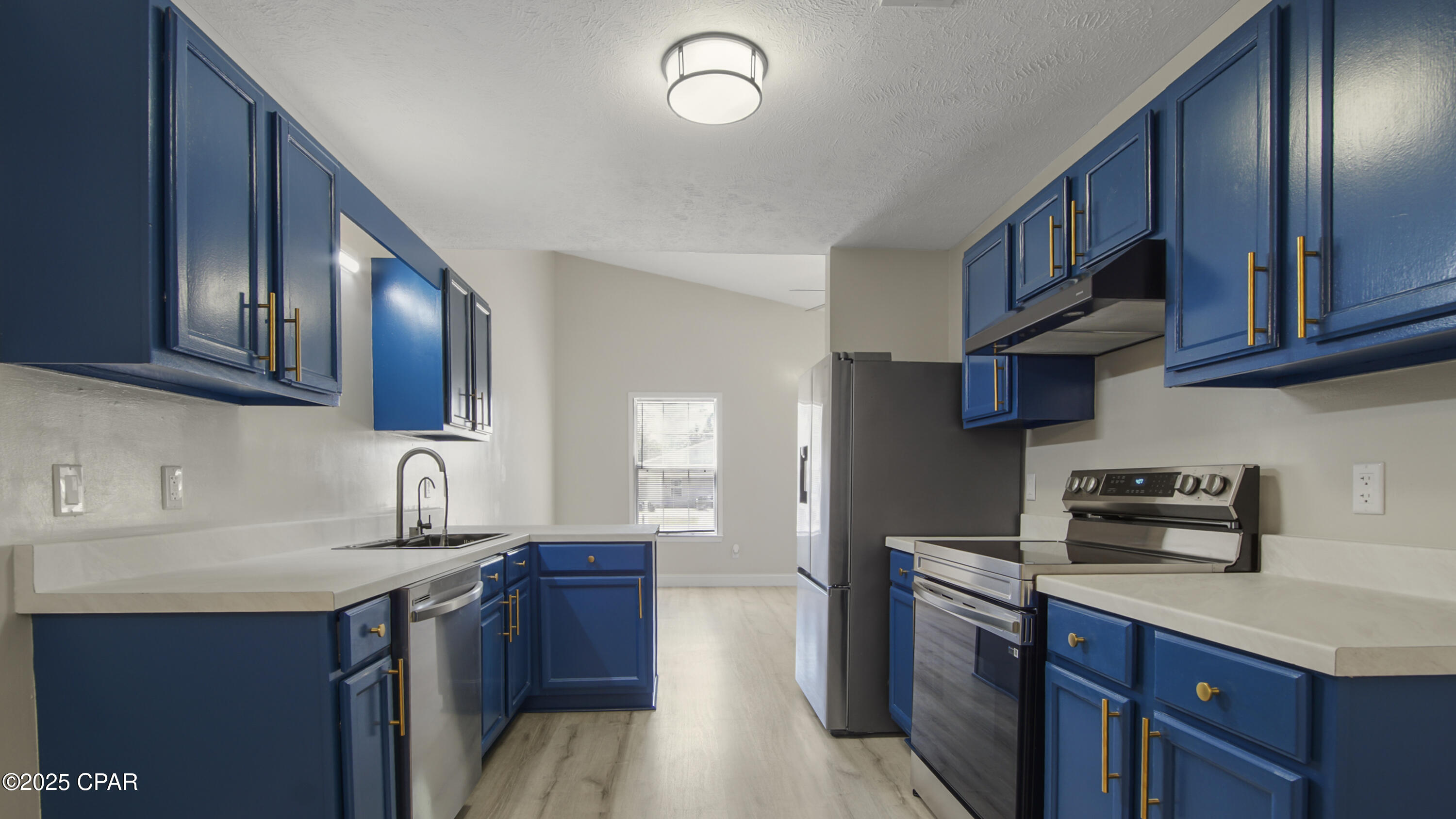 K_rdvgaihqnevvd8abtnuo3azzd7cxlyls6c13ytph8