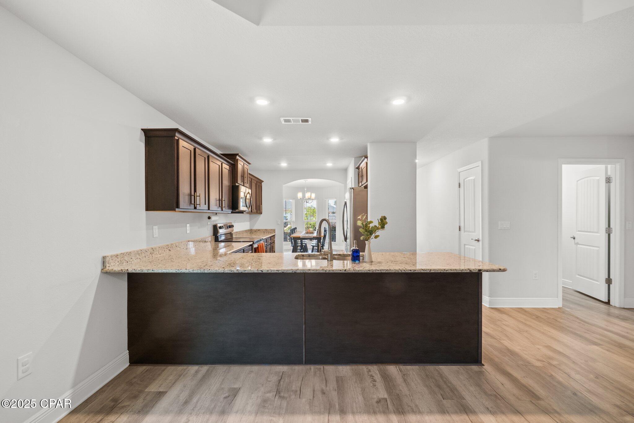 Omyr2pdnm5r9wocc7xjrwhrb7big2jouc2tdaca93ew