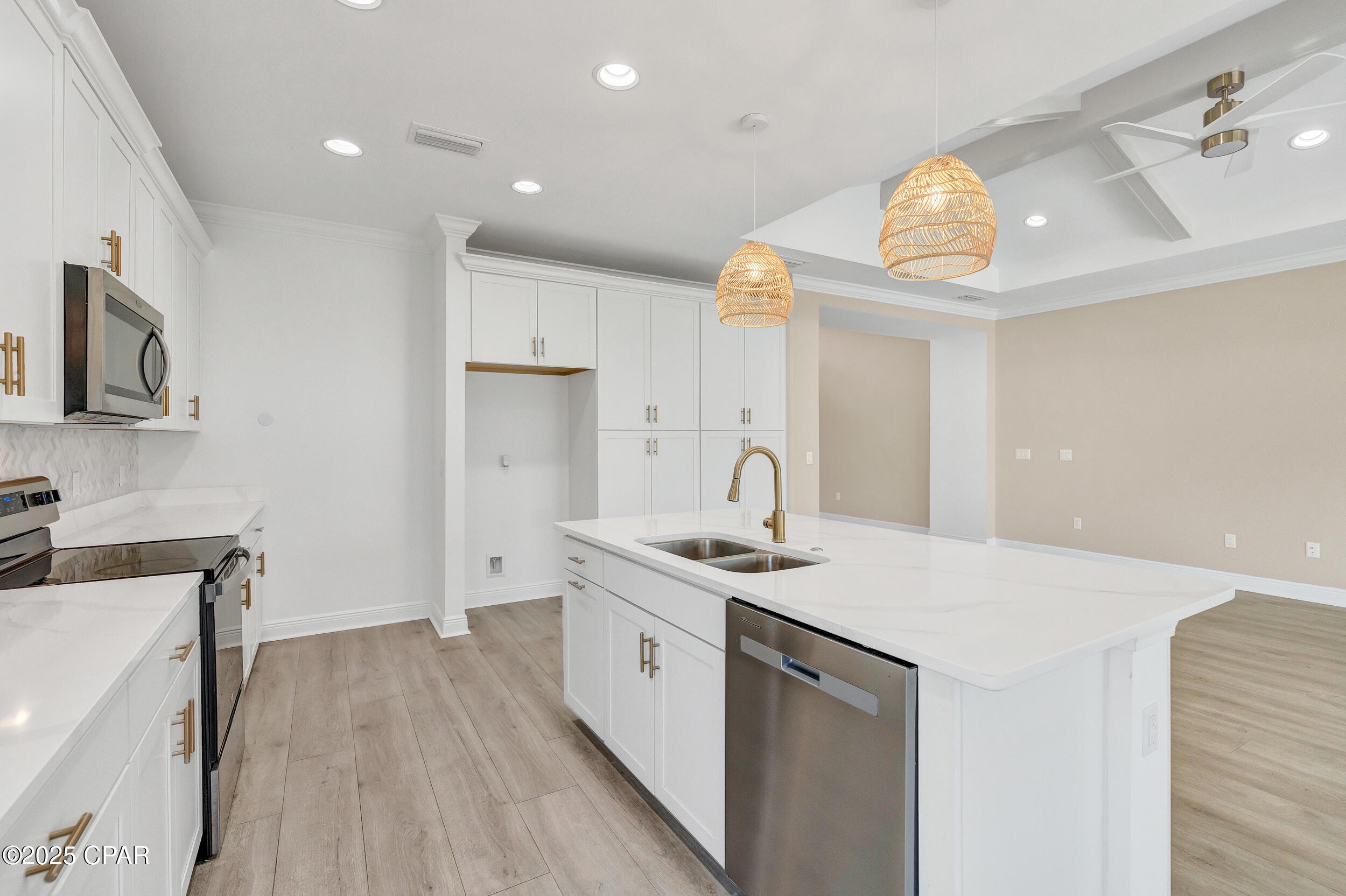 N9it9y4p_wiaxs4uq2nzd0p25haeryhoifivisvqblw