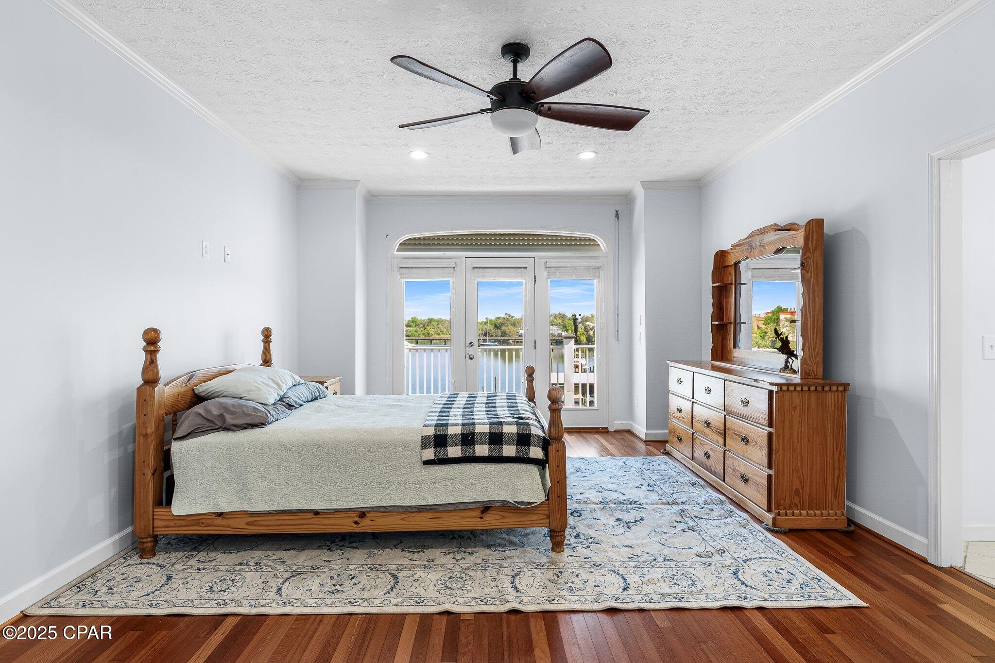 Lr8glvn5ez L Cugmltpg_eqnu5fqimq8mqpcz9dmqa