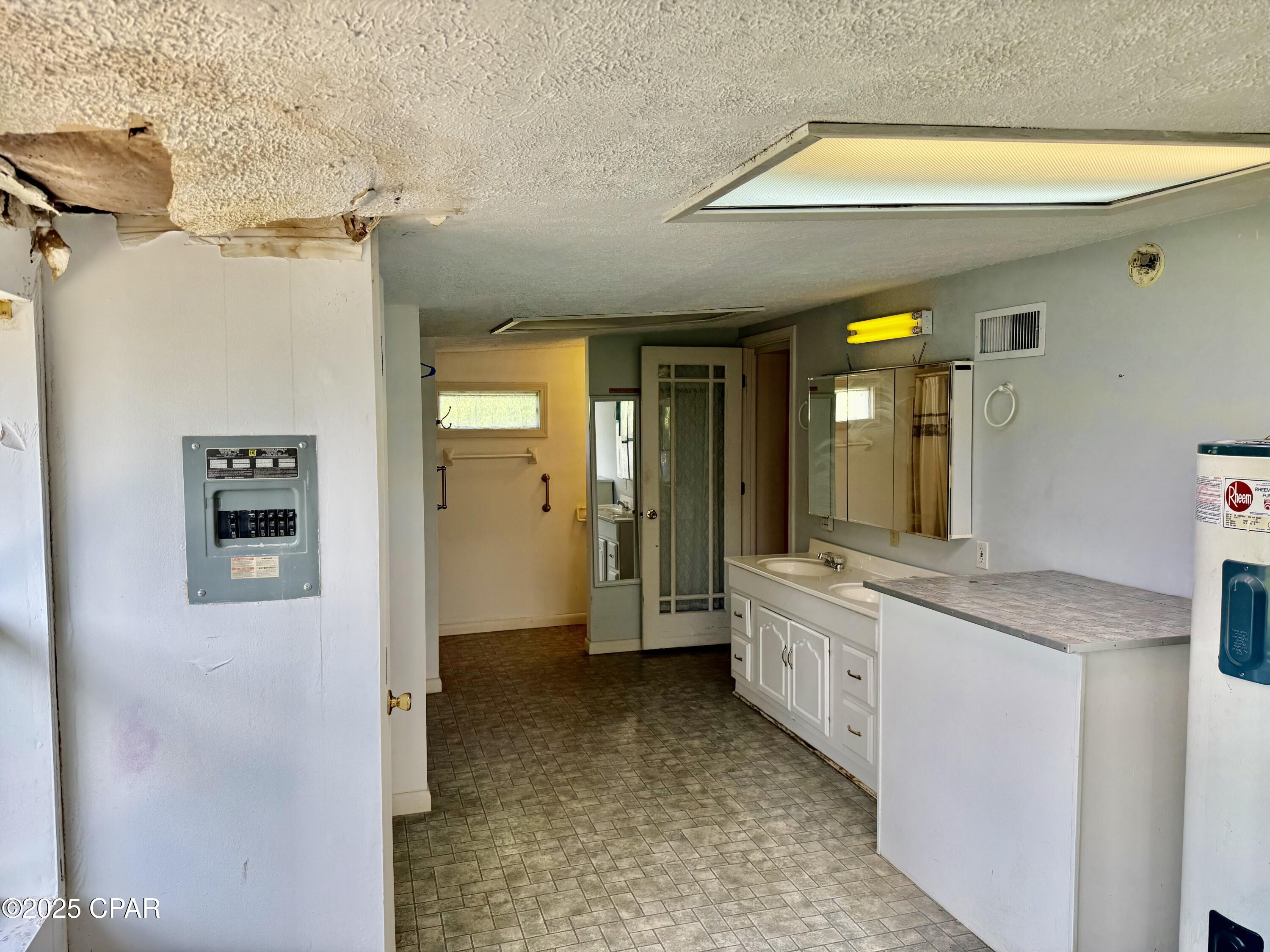 Jdjru Mksxouiepmc8lwmwzgiu21cgcgocerh6yxlwy