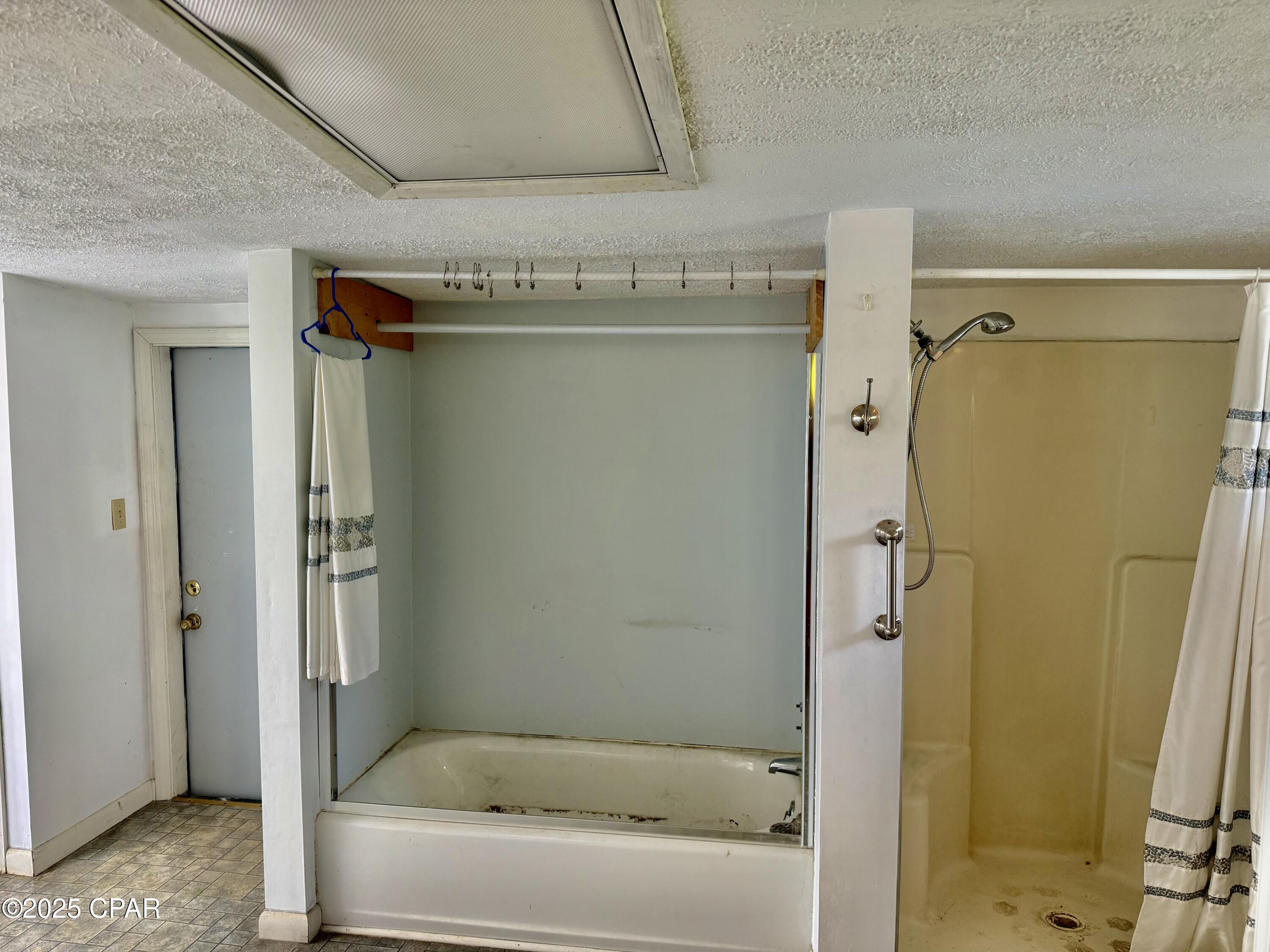 Wgtvxakxpbebjsnfevs7q Rc3qdsbjgxi Klubjvnne