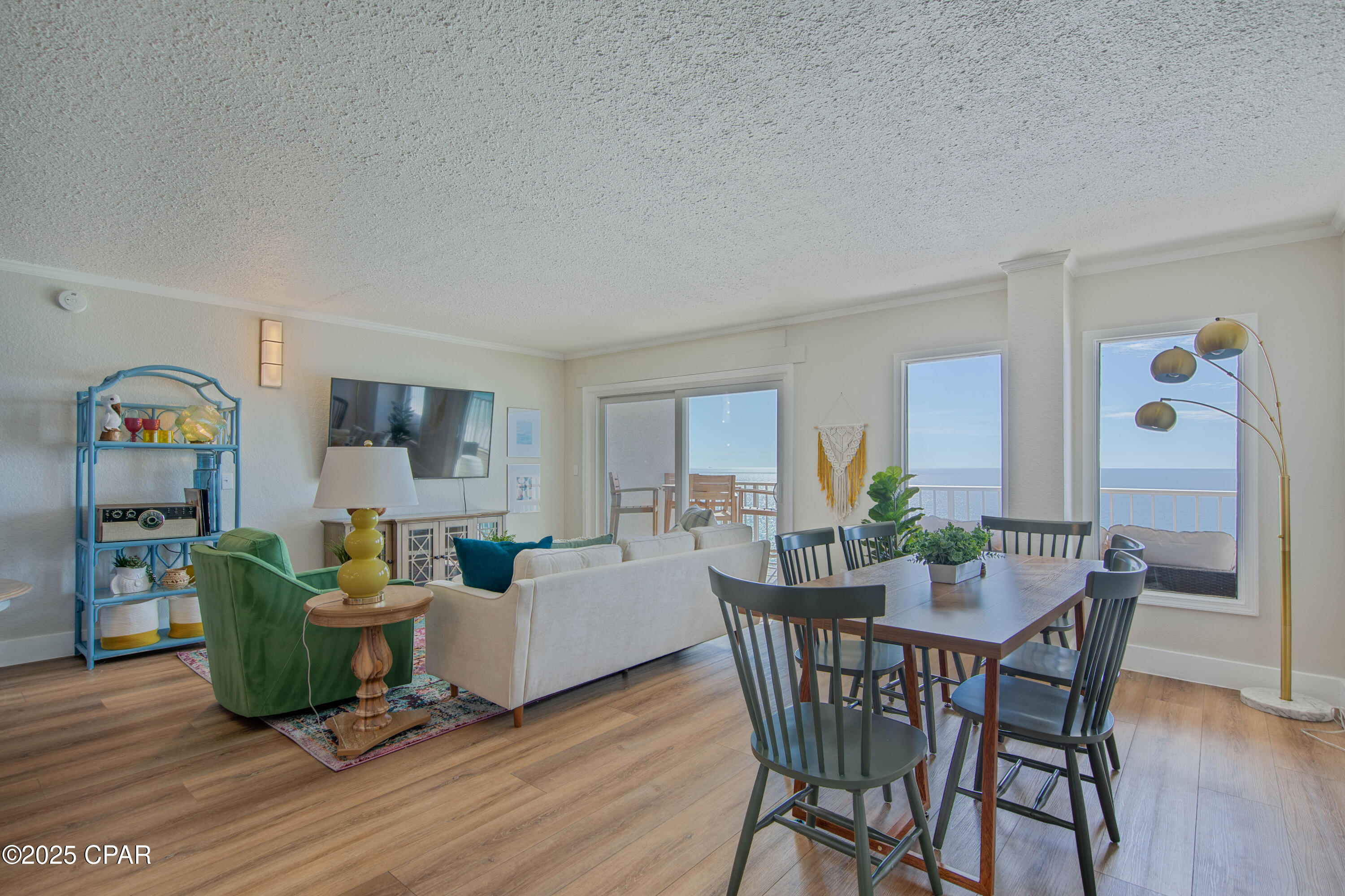 Image 14 For 8743 Thomas Drive 1513
