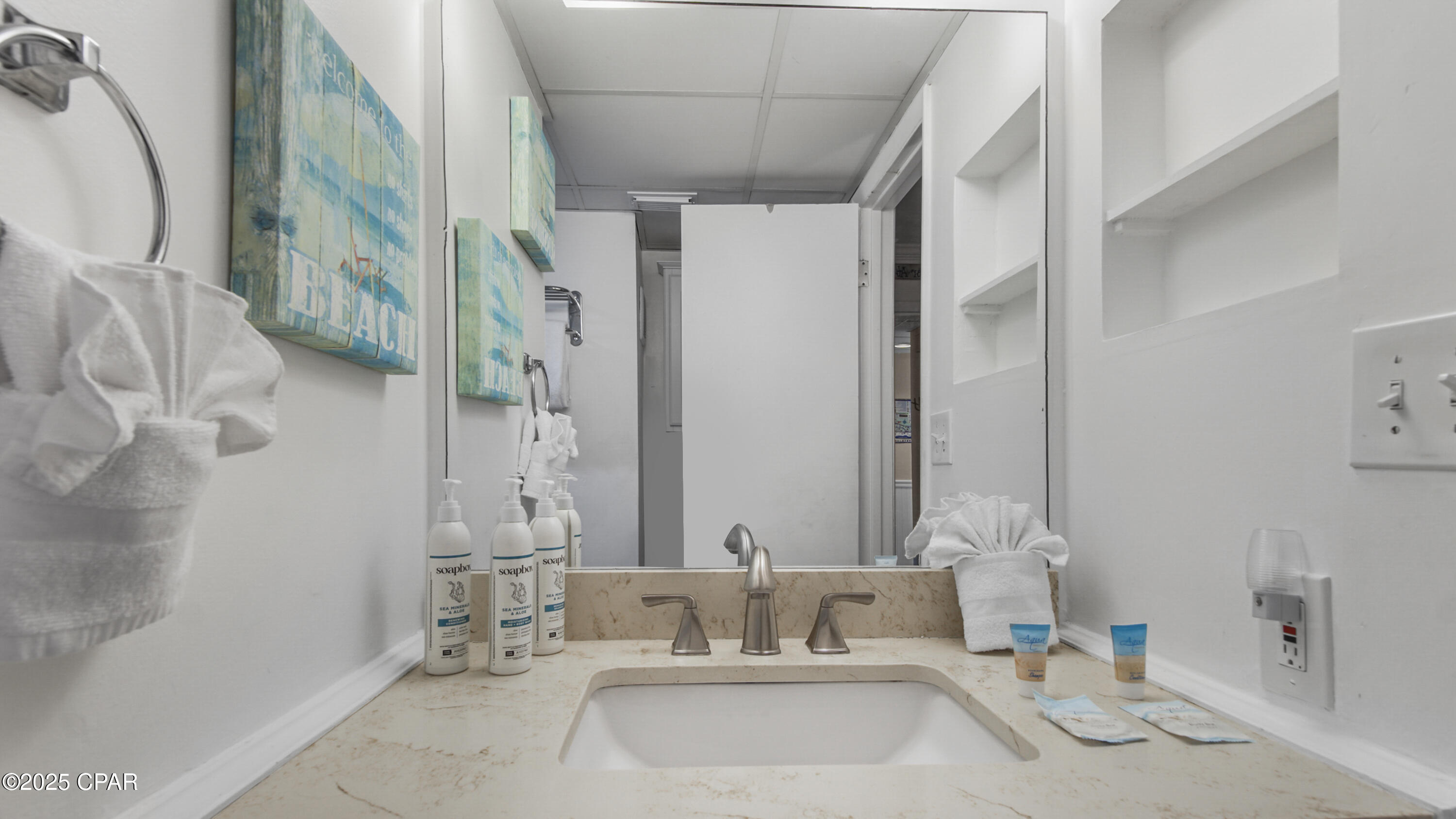 Image 15 For 9850 Thomas Drive 1110e