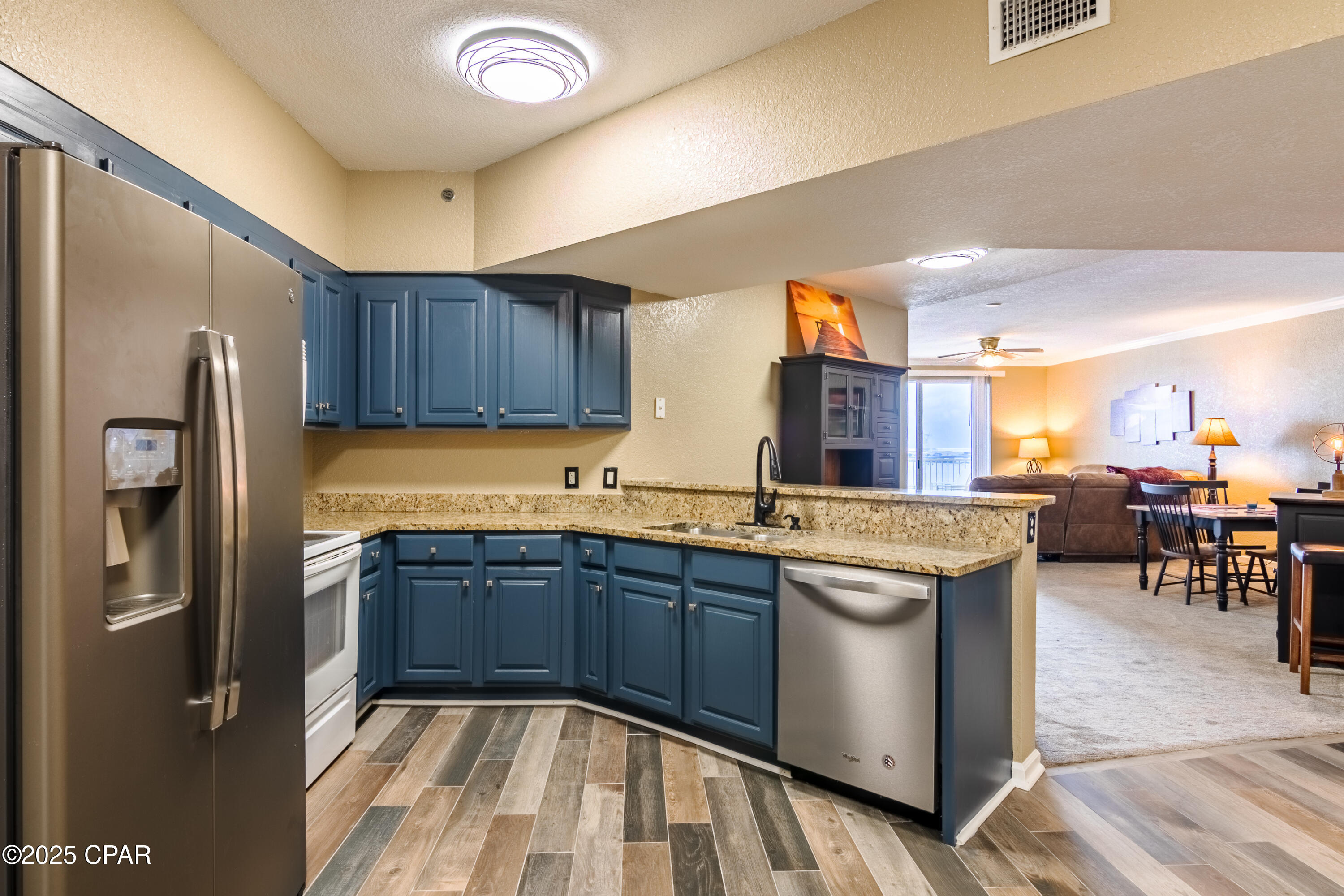 Jbak_pqivbfelp700s Iwce7ivow9uemnby5liqp9xc