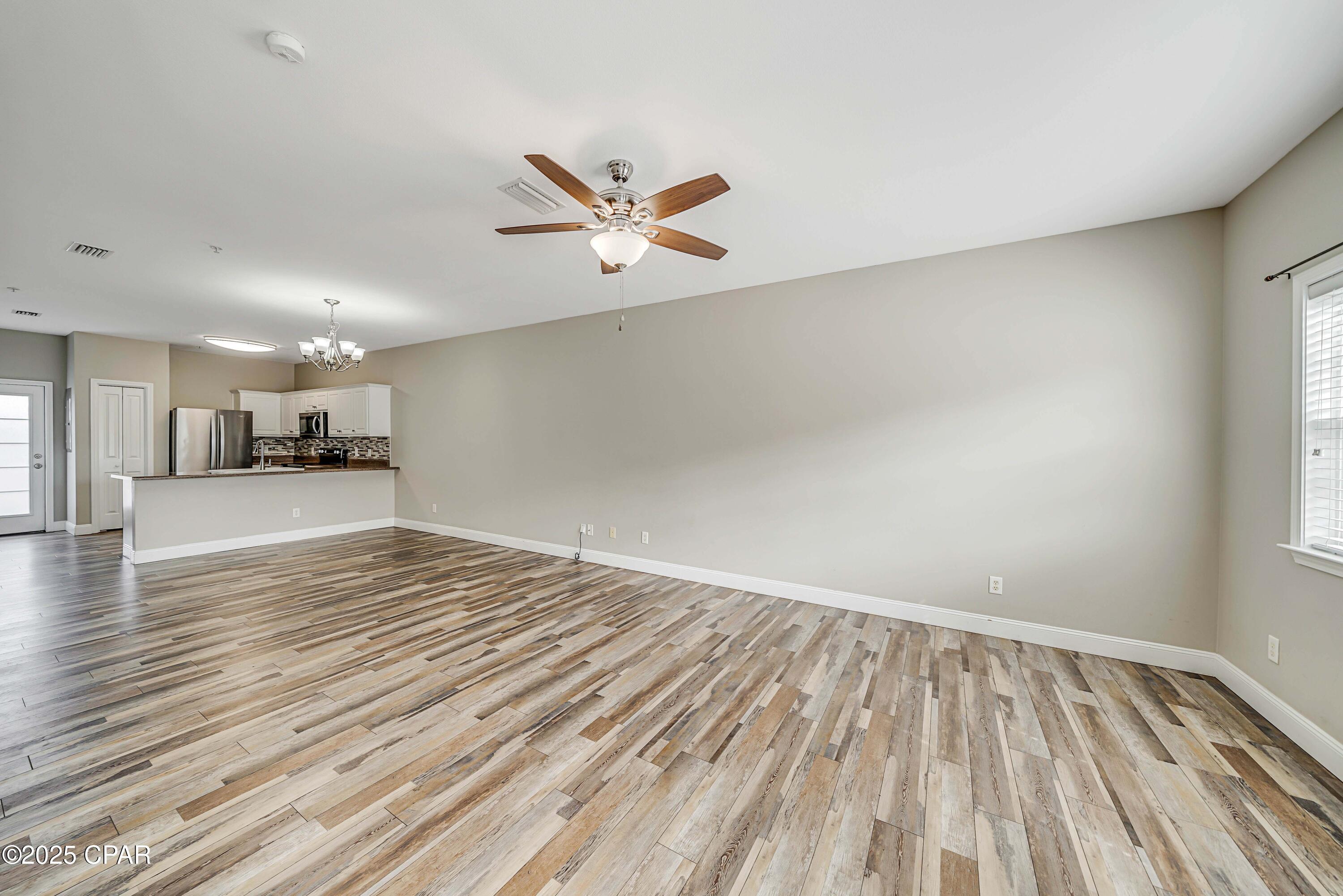 Ljk4j0d4upxwtggzimxuc1txdecxdlq0_clkyixr5xu