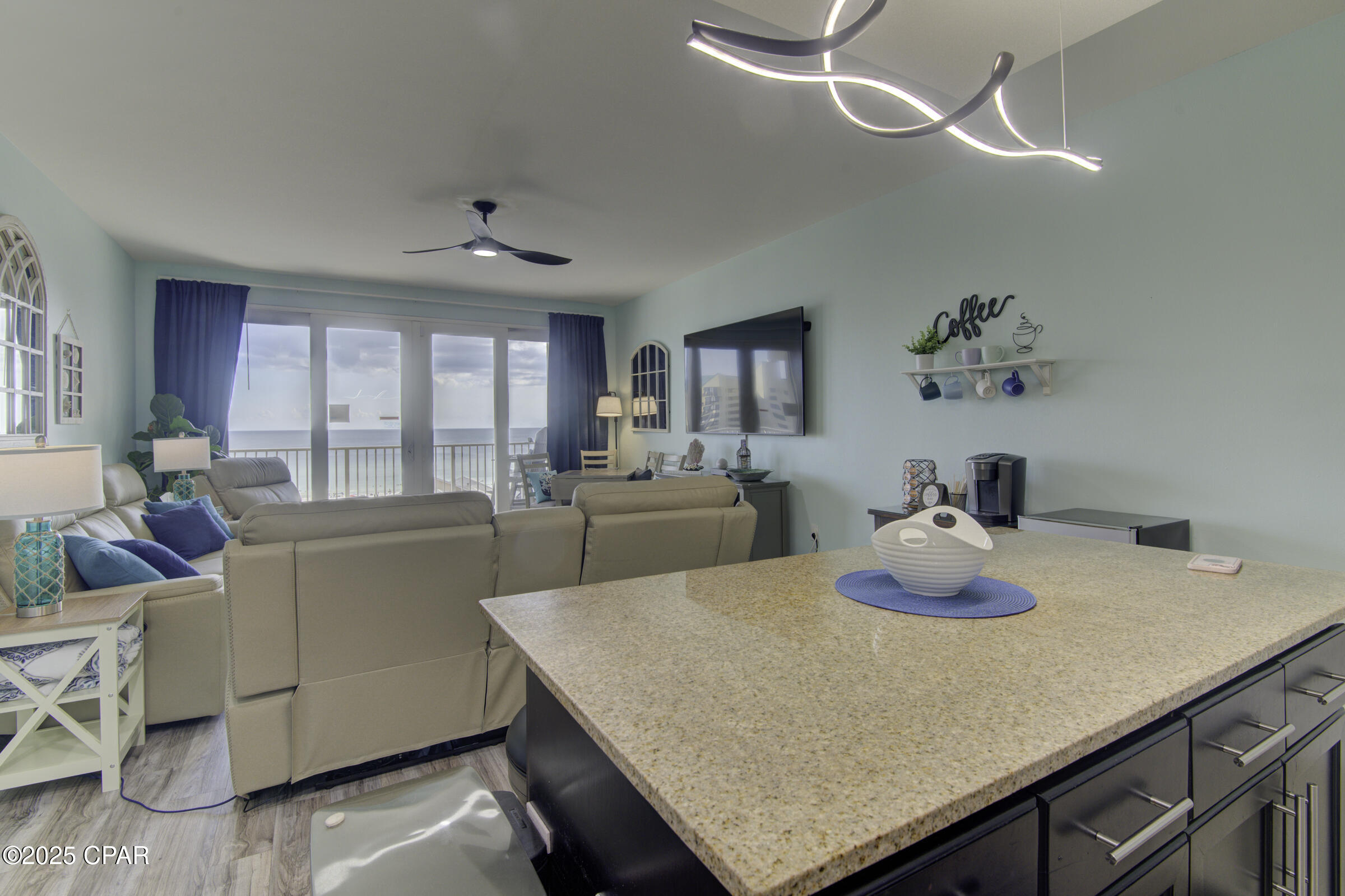 Image 5 For 9860 Thomas Drive 725