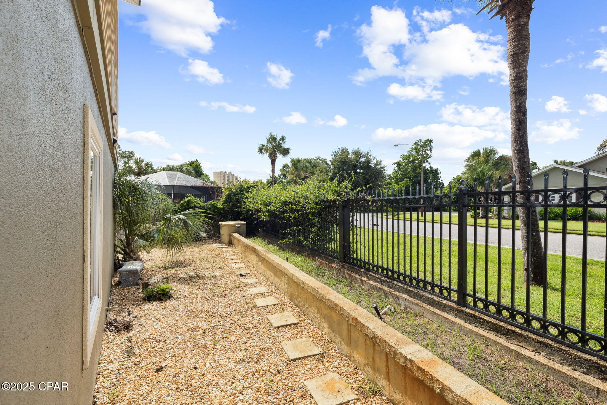 A8kffip8dol75n_lvybp4ejyjxg3k64ai0yqtrs26ta