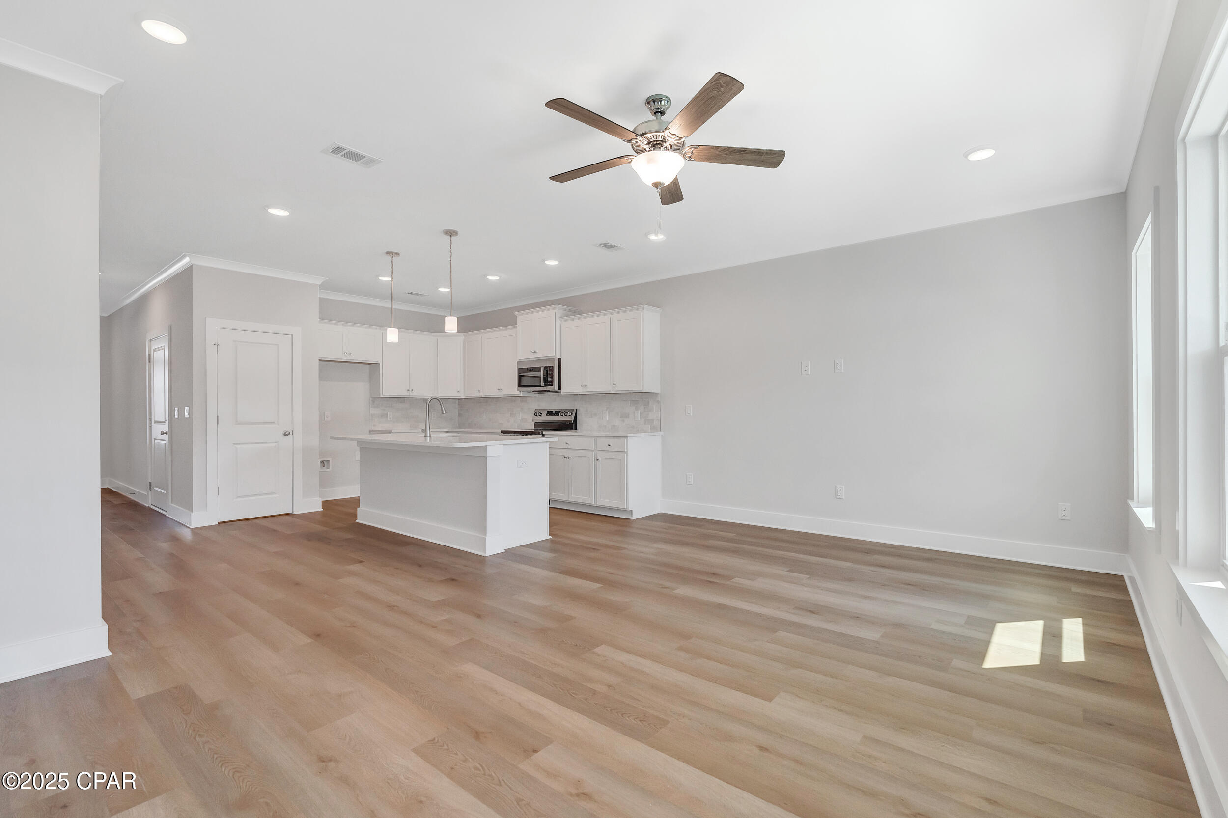 2uaiuqe4p87jx6zqkyd0xywvwb46n_qxukioa6f Giw