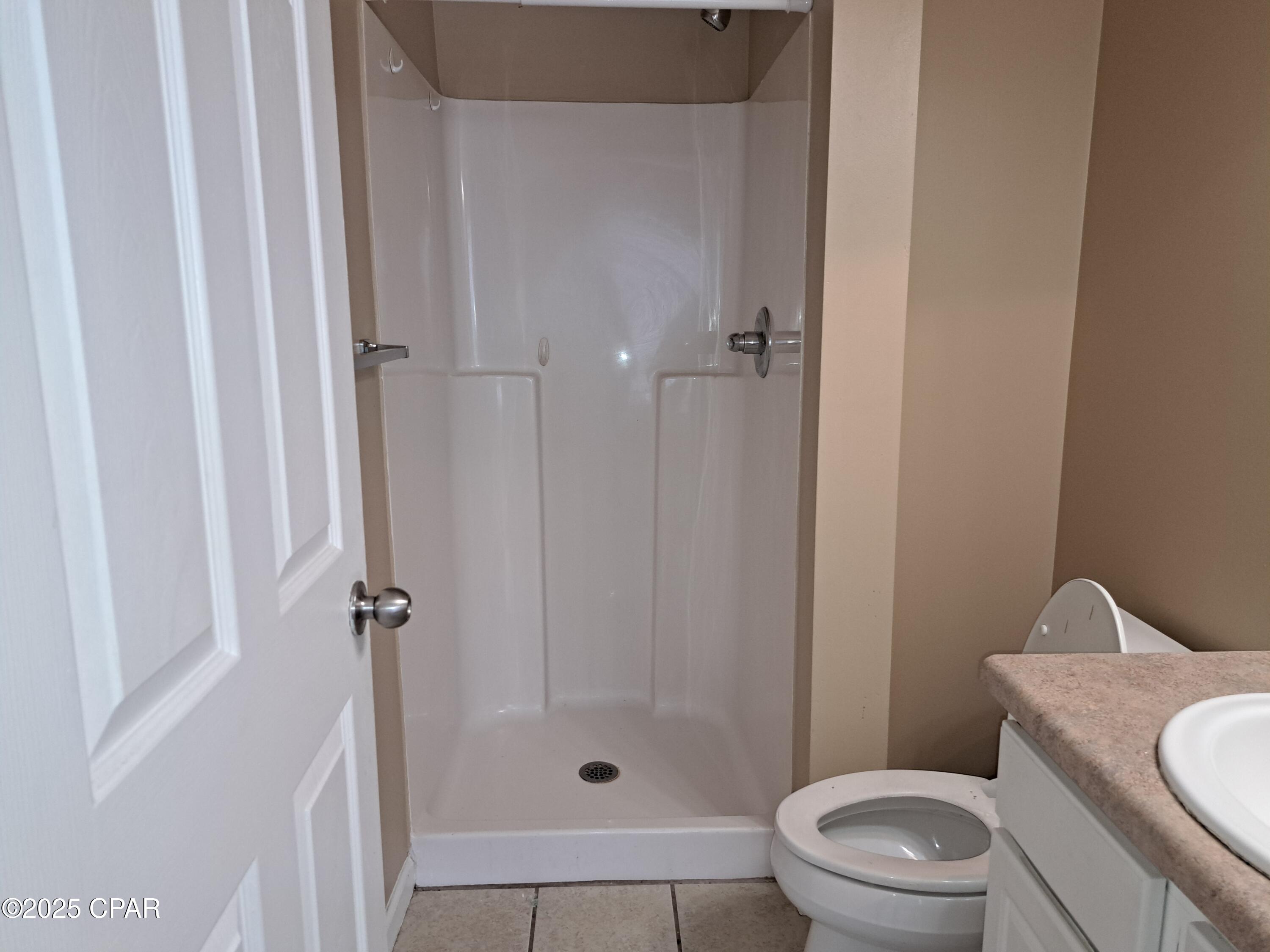 J4qtreamv1gnrdcaudpqatgdr2bqbprt3nmirsducce