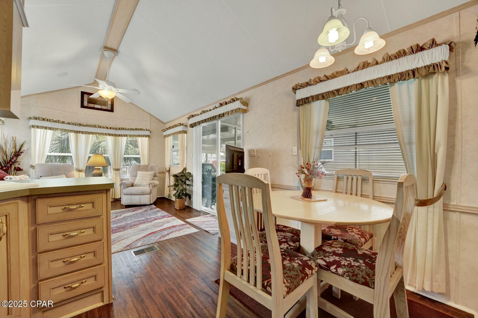 Image 15 For 1219 Thomas Drive 266