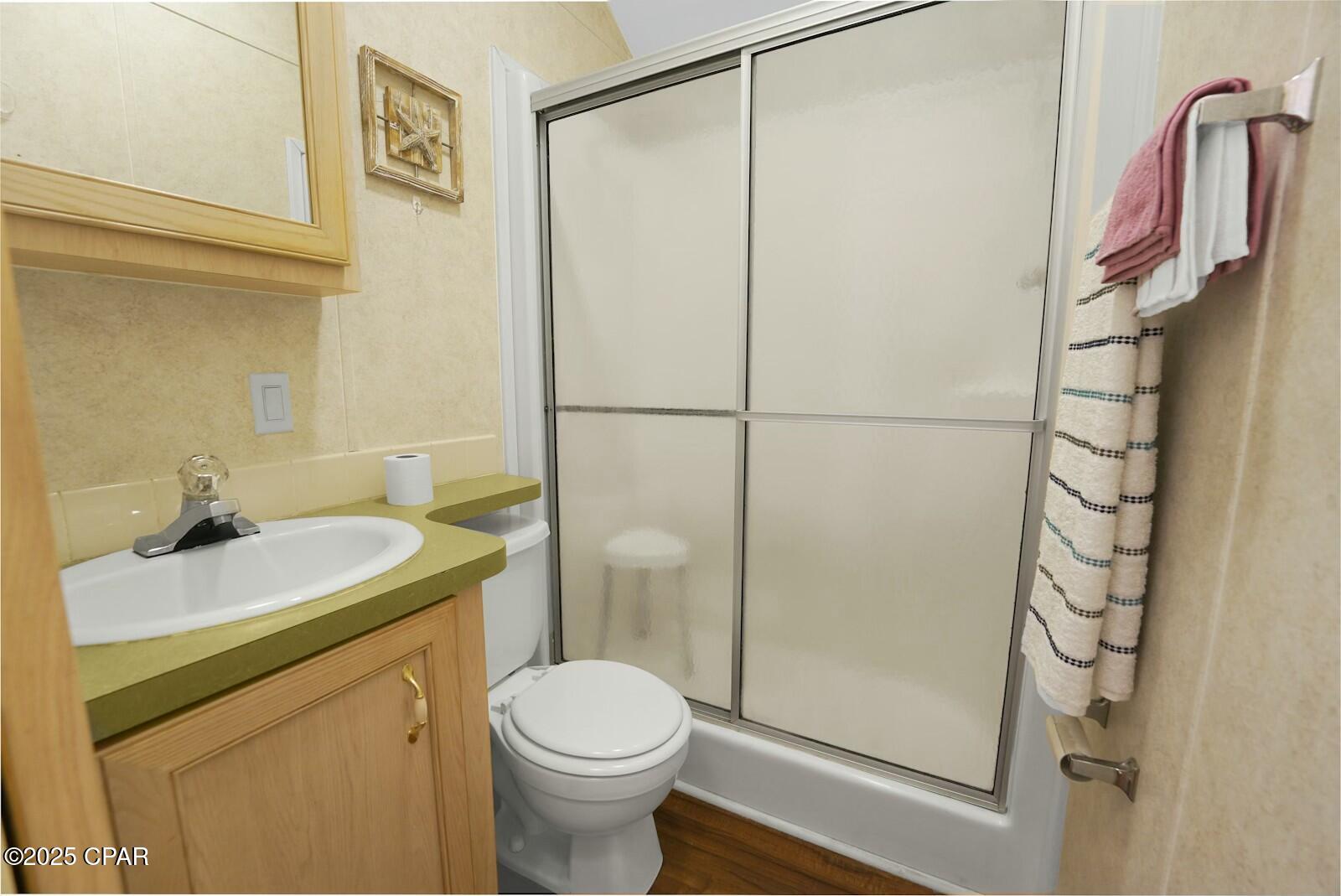 Image 19 For 1219 Thomas Drive 266