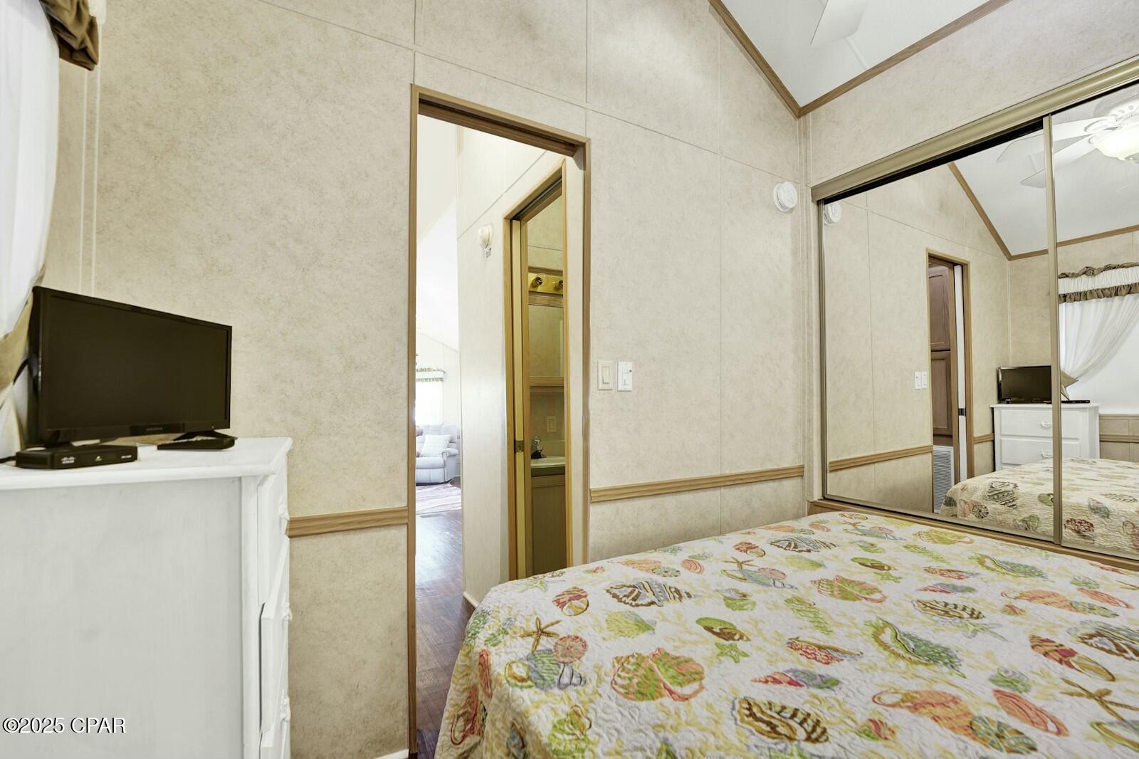 Image 21 For 1219 Thomas Drive 266