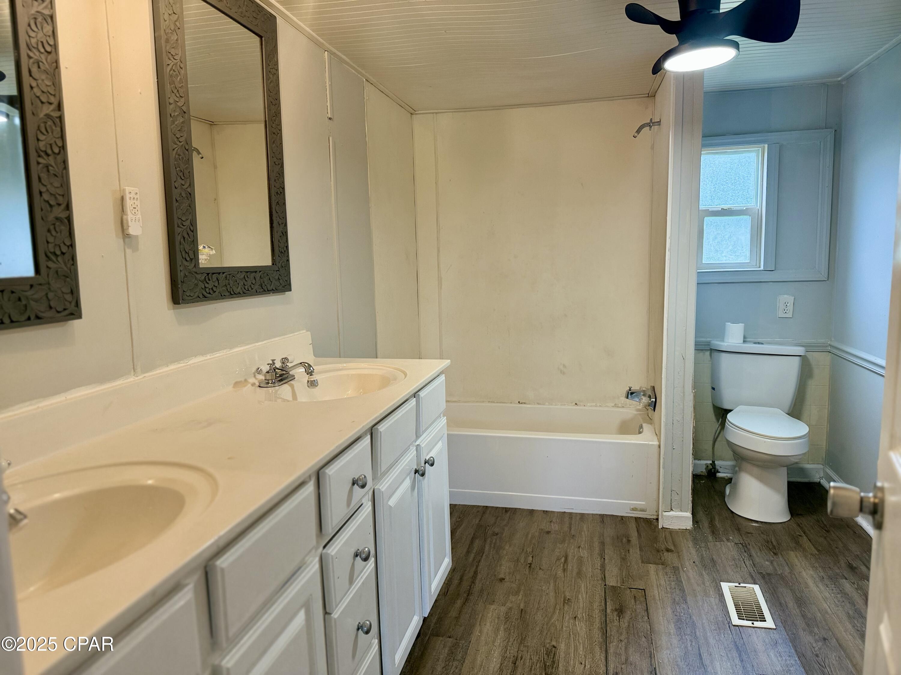 Zwe_nrklws4hfl3u0zhie5s1bqc Qfvvdhaxwnga3je