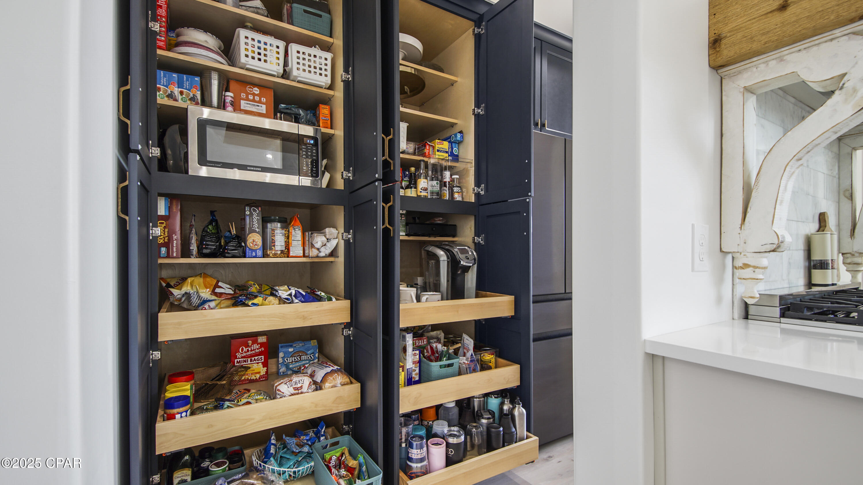 Lw01canetpvesvmqeaxwdkddfdsprggjlyilz4kbsva