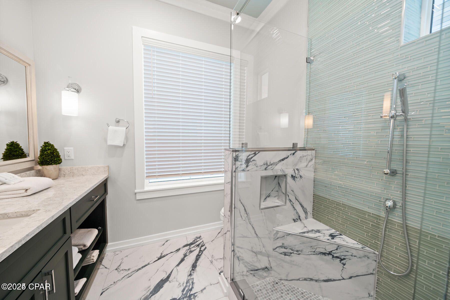 Cfj2itttlnokld5vrjevt7lmeebdfxbjemllqjt_07s