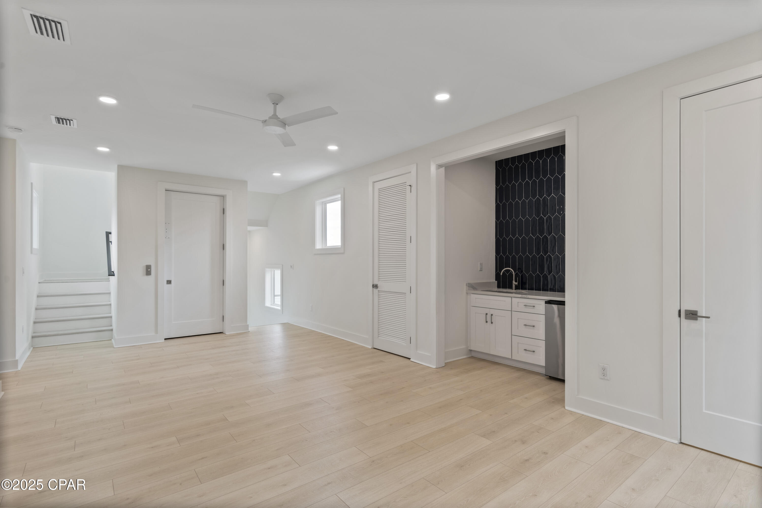 Yfauwzsemmzbkiqr4xclndqzytqwro0sx1i5otkhexi