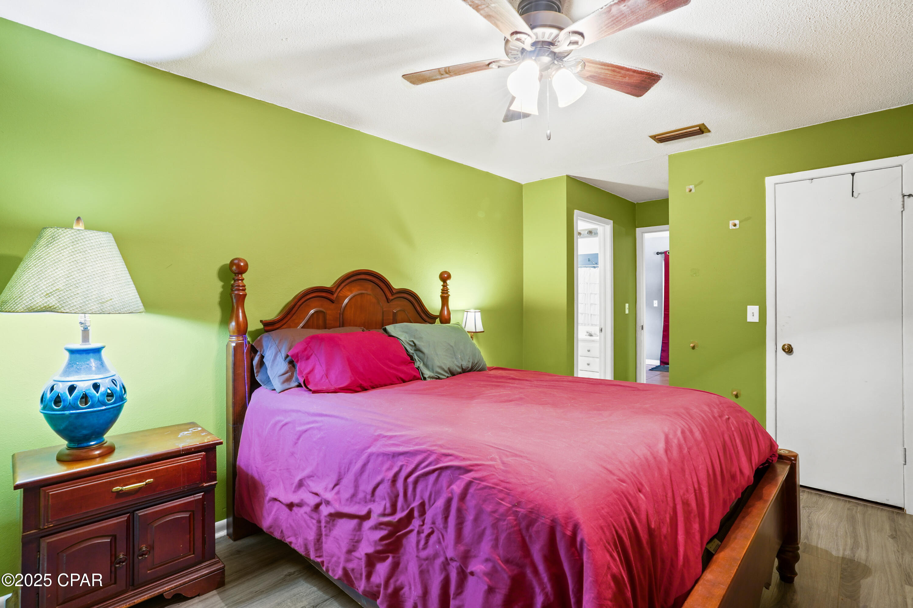 Image 13 For 4335 Country Club Boulevard