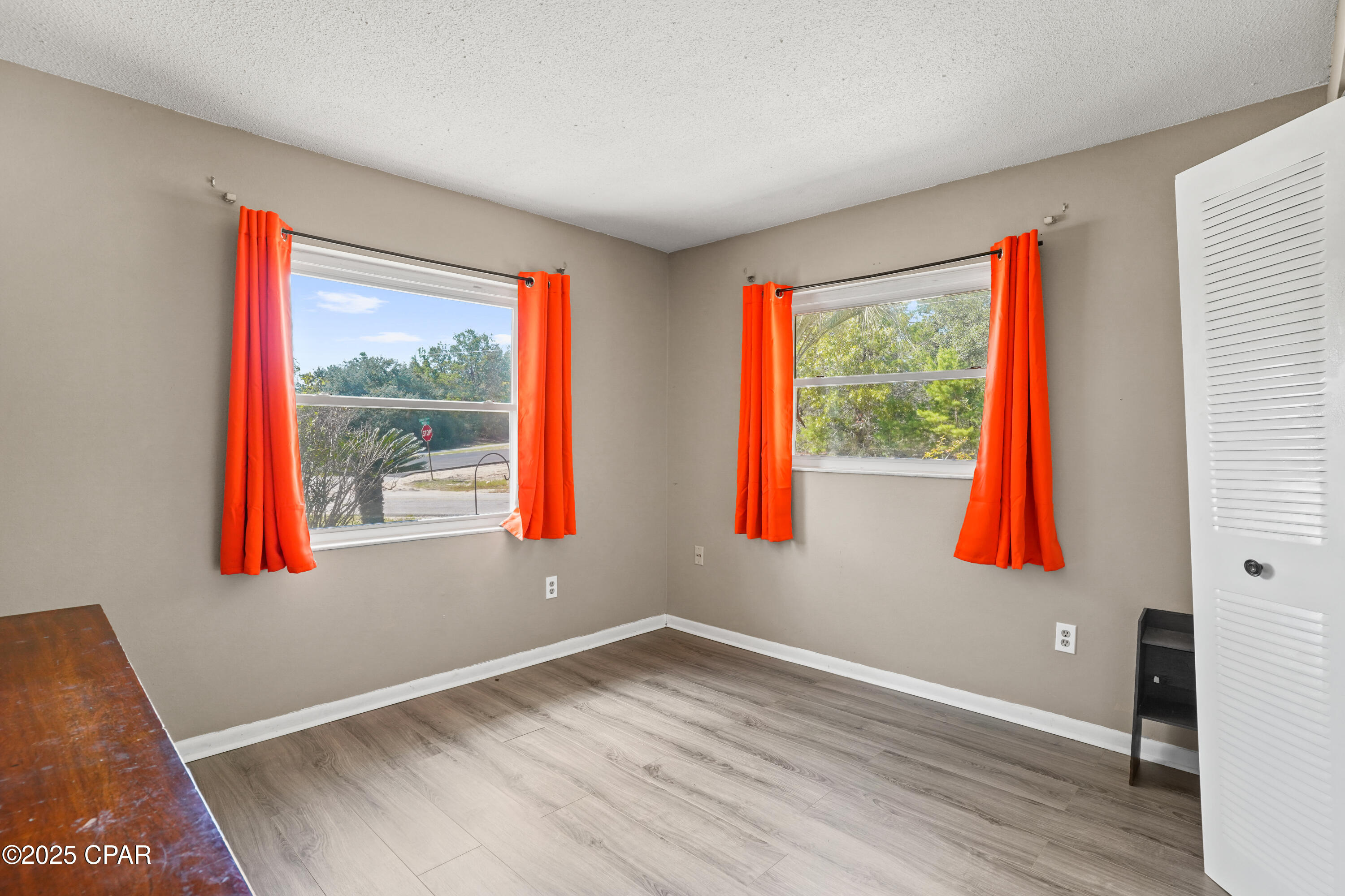 Zxz 5p7yad3bxvykvuk3rox_d4lppxzruntsooksmnc