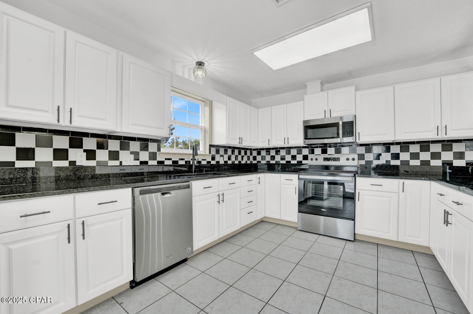 Image 16 For 8508 Holland Road