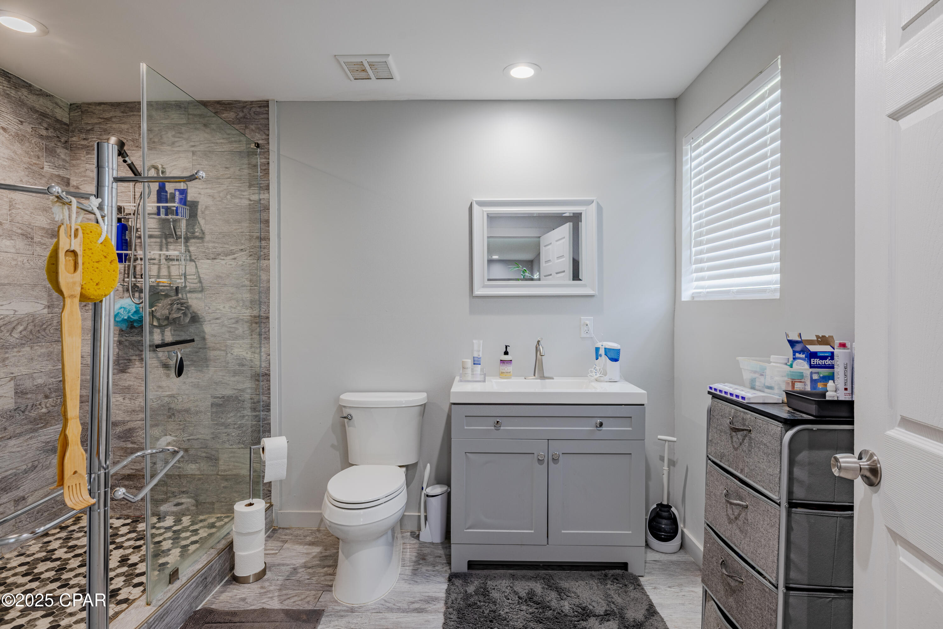 Otdetdokyftcii2wxwgwv O_kqnnt53q30dggd6d05g