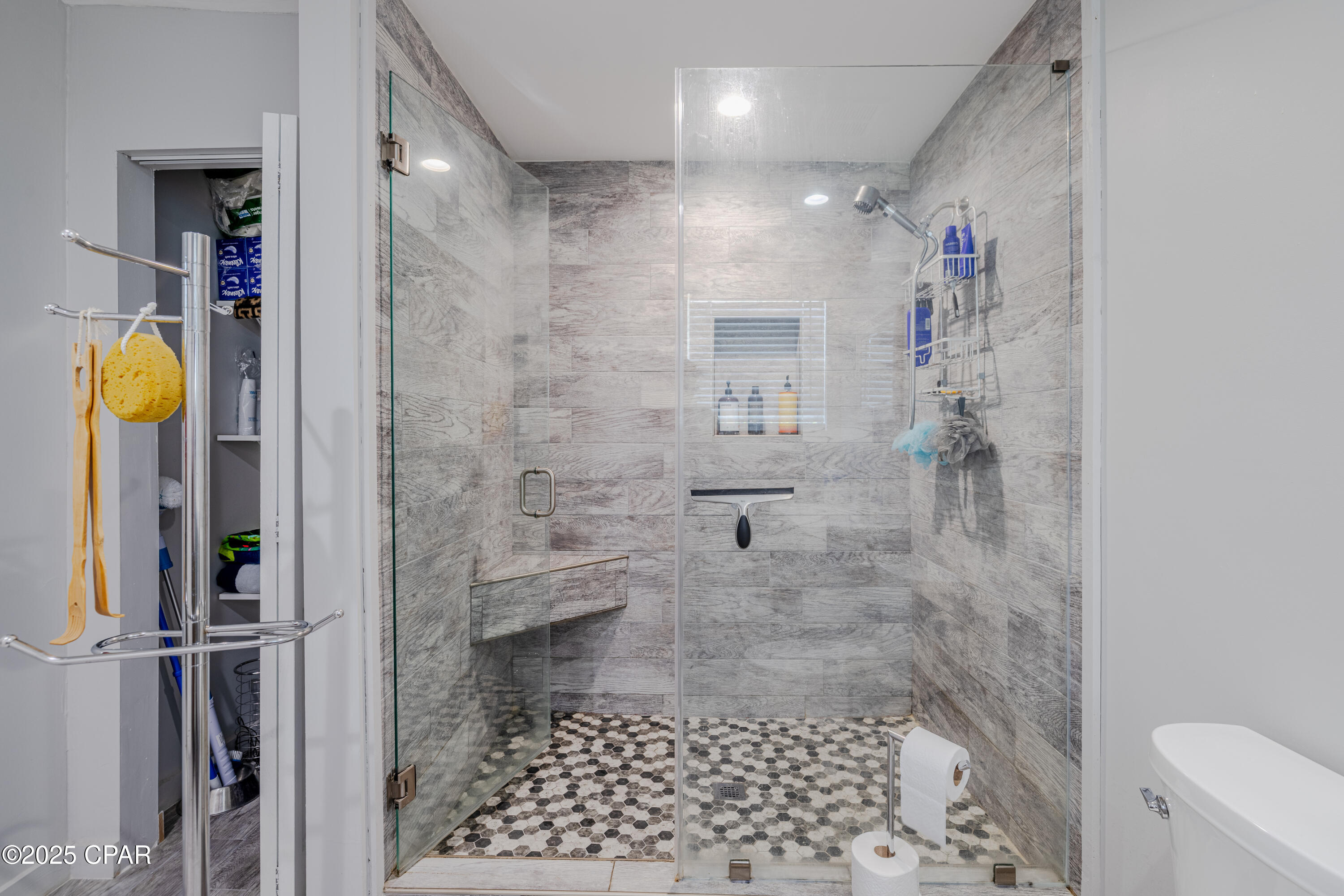 2our1ezofuo4 Pknxllf7xvx9zn8_hzurf3uh5uwud4