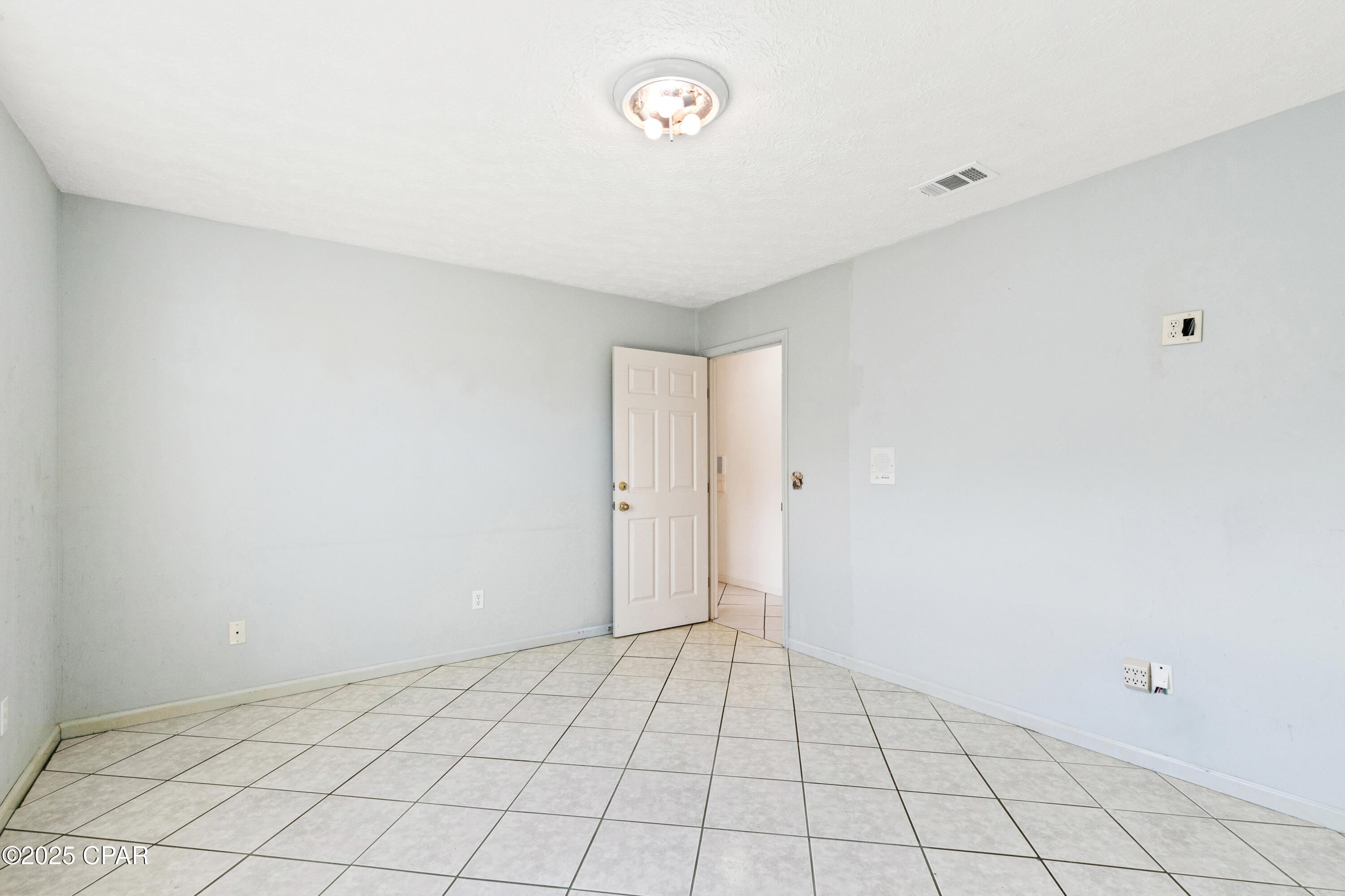 Iaaim5k0i Vdupt4bn1vqwg7loxbqclnhfqk199iczs