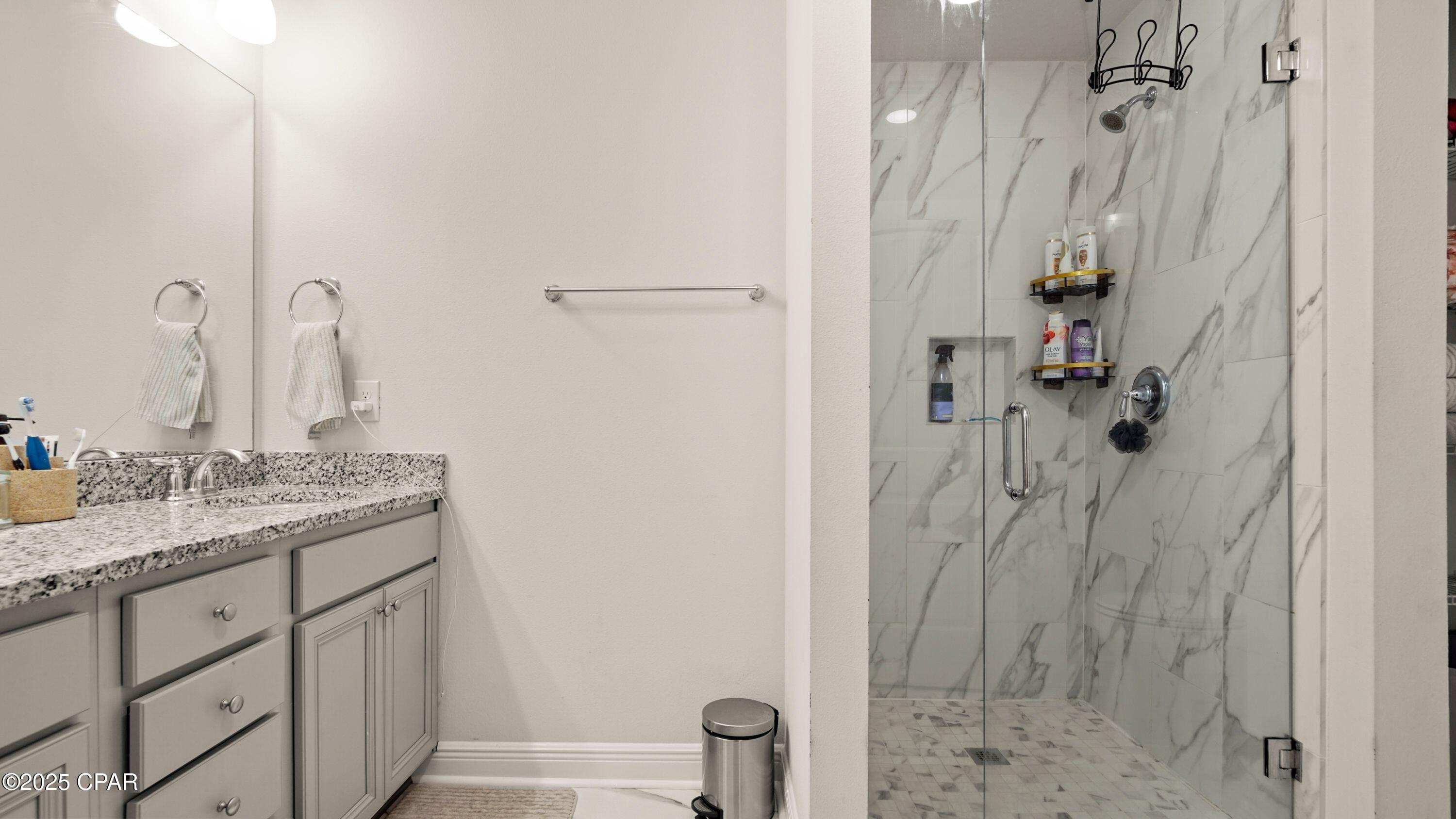 Tso_le0vuzy Gxqjoce61_dxm566 Emm4vlu Mvkajm