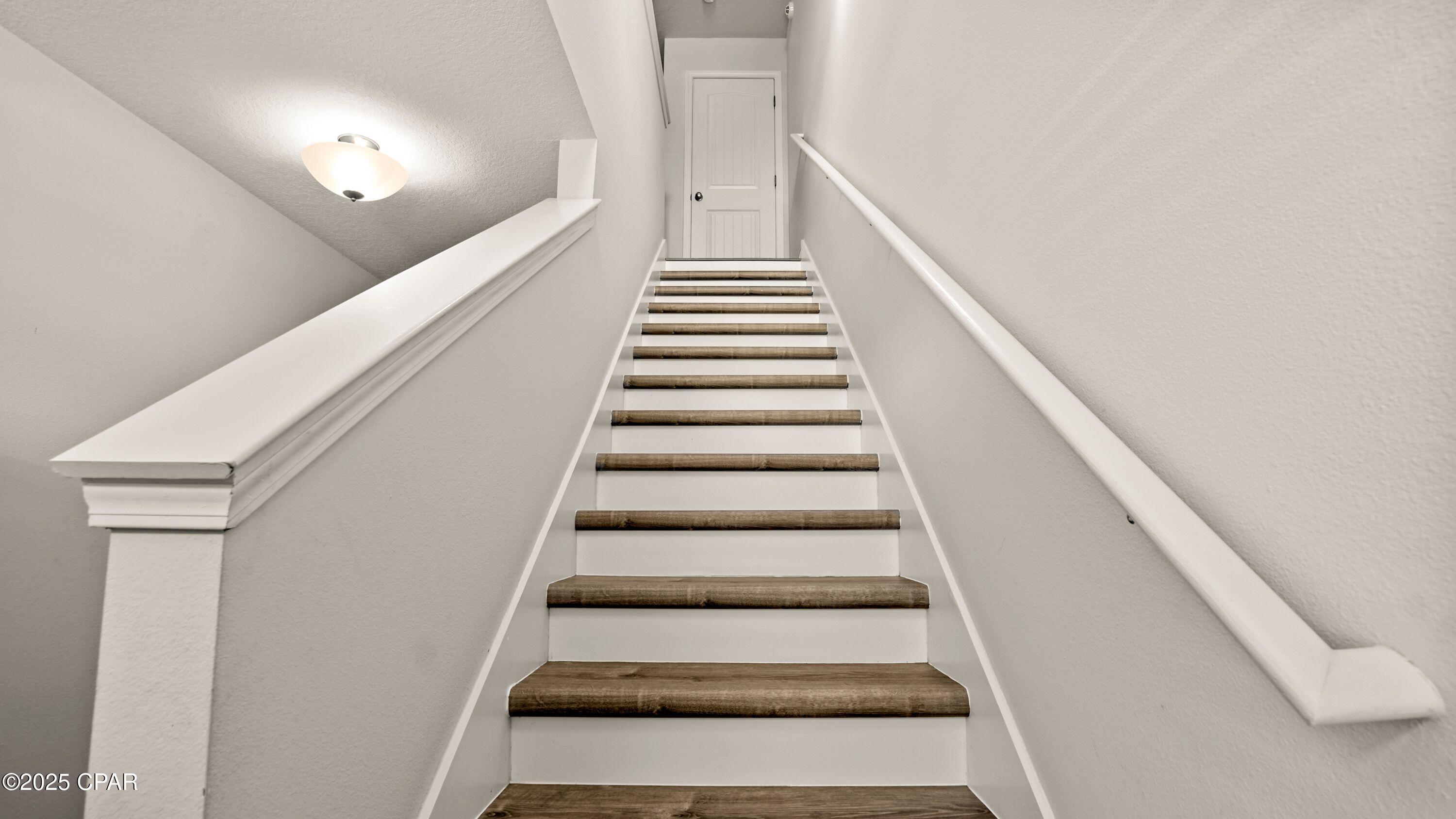 Mfnlzw  2a1bfxg8zkm04l7ugbt8up1e4cmd38abxz4