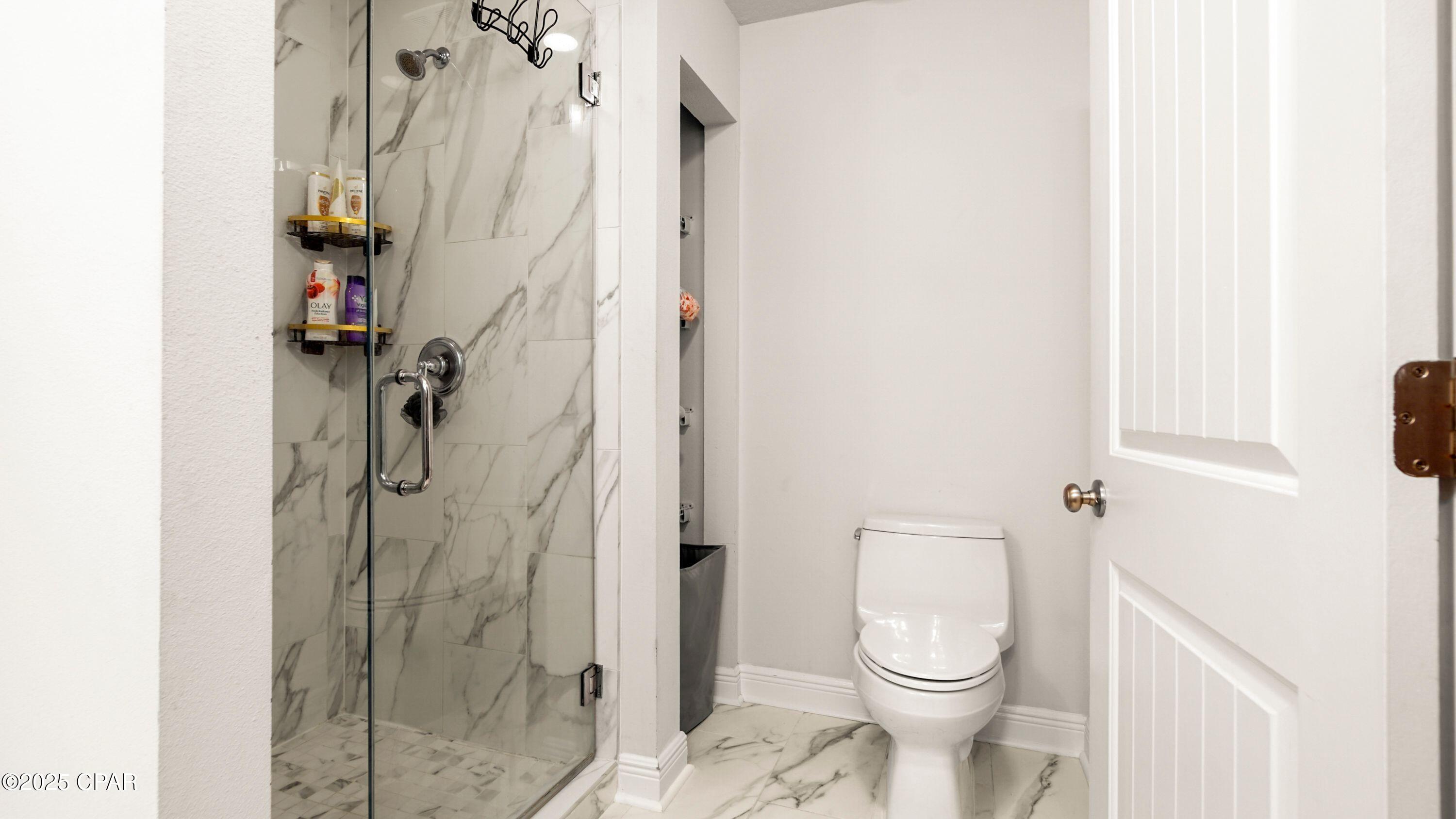 8enutoxivorvii Jazieueyvvxfyz5cyk8x2fgbevcg