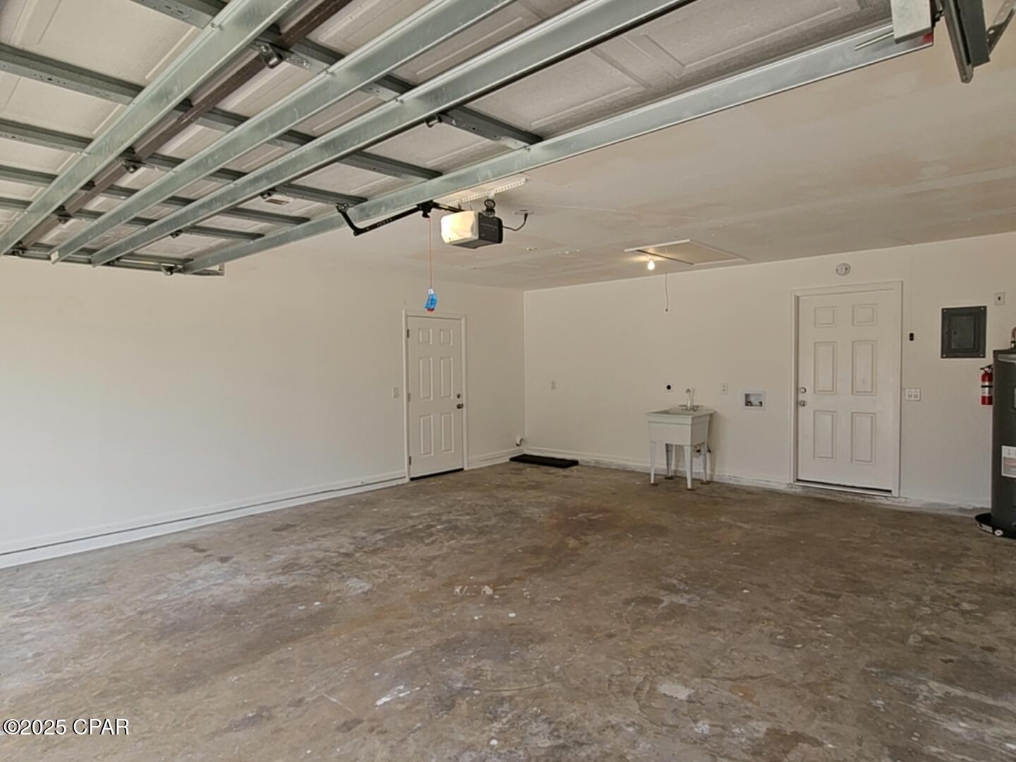 Z _ehv98zlypd4fm4rk Cq1yfrij6h4_7cc5uj71xlu