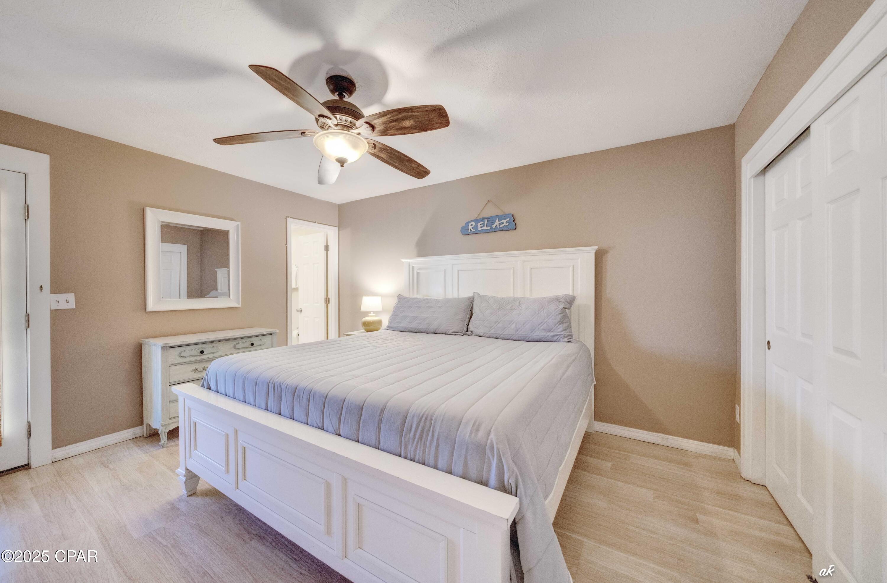 Urec Hnwkkcfivcagivrw1j4rrpyhjnsjew0wvbrbhq