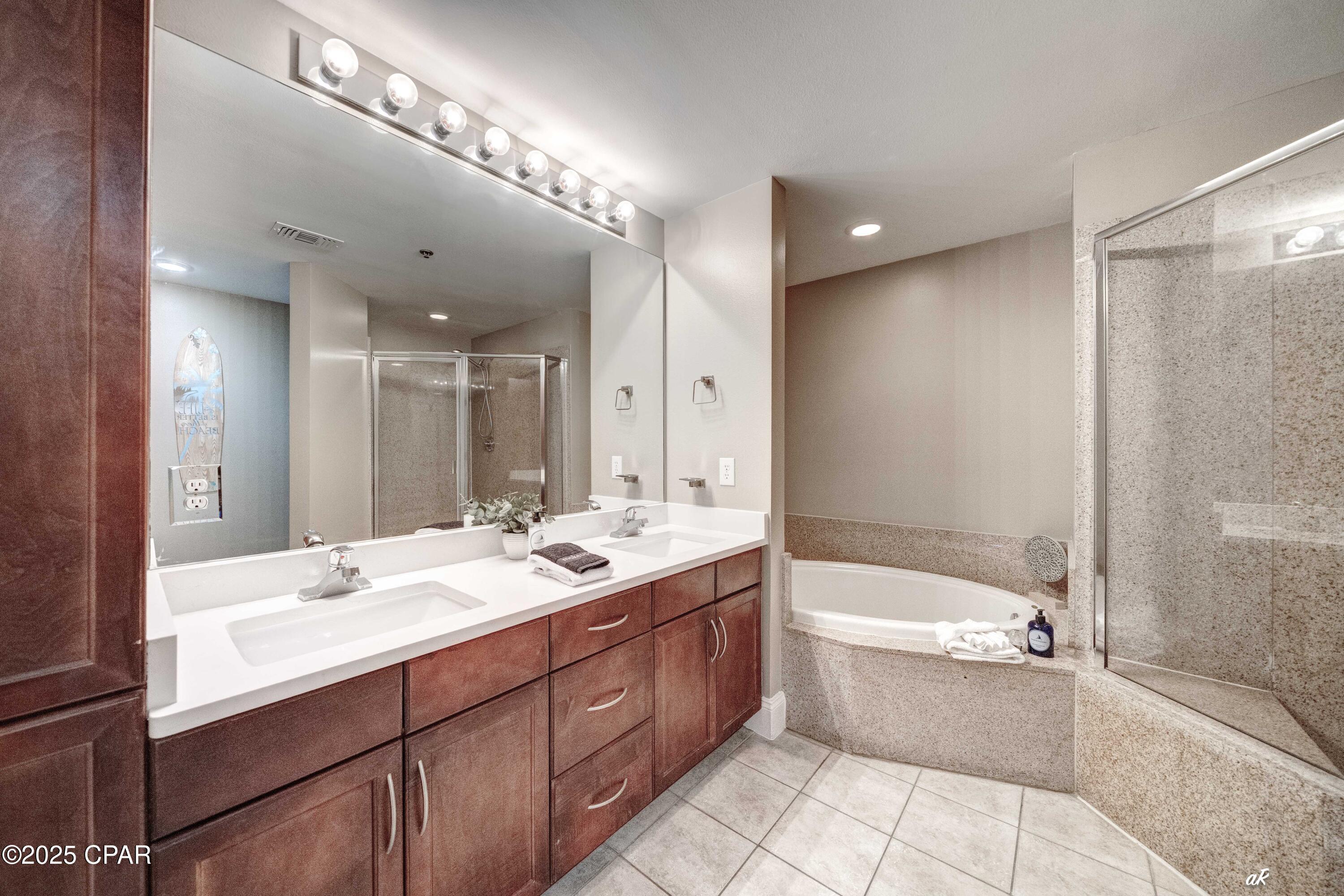 Image 20 For 9860 Thomas Drive 1211