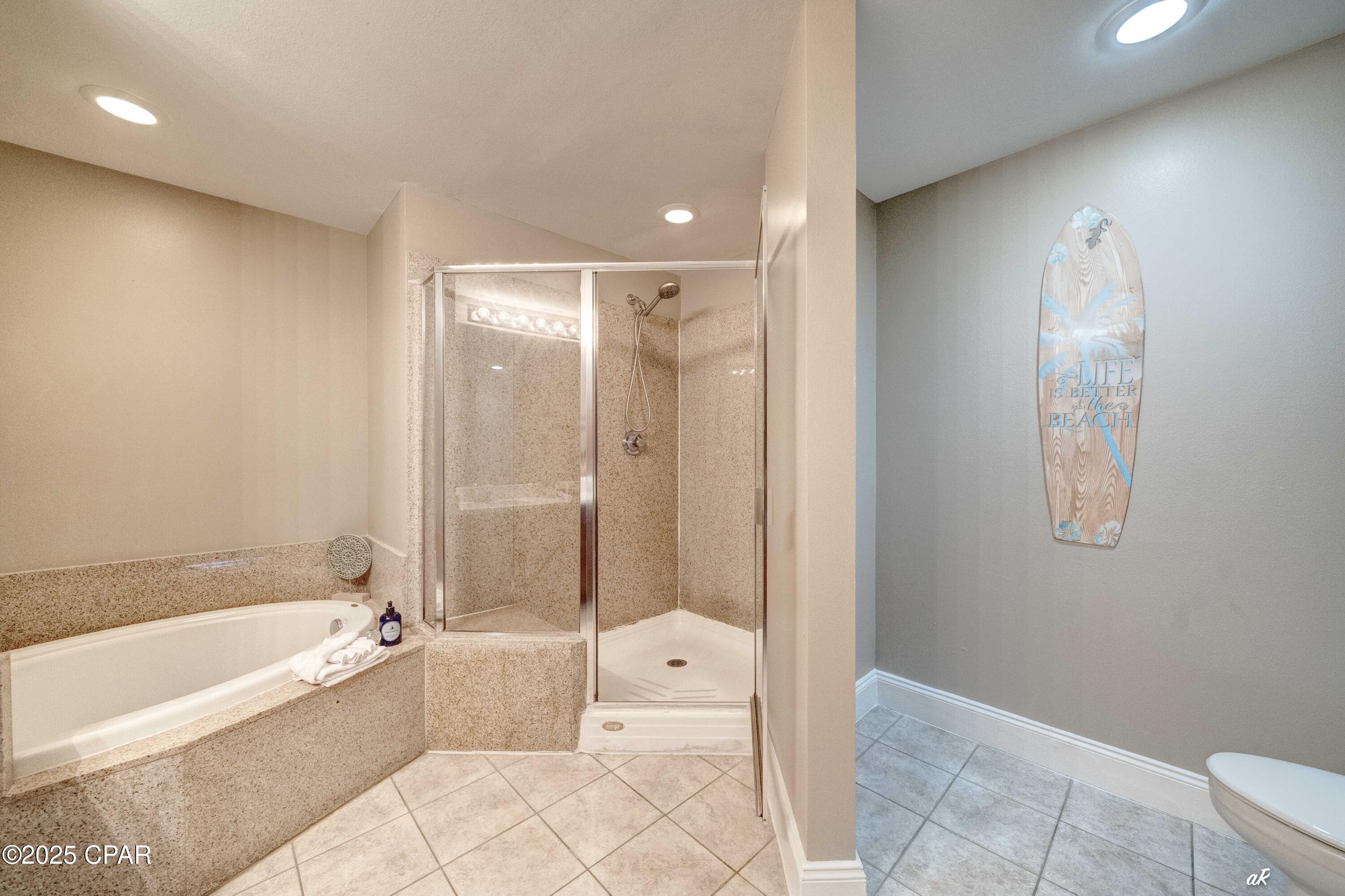 Image 21 For 9860 Thomas Drive 1211