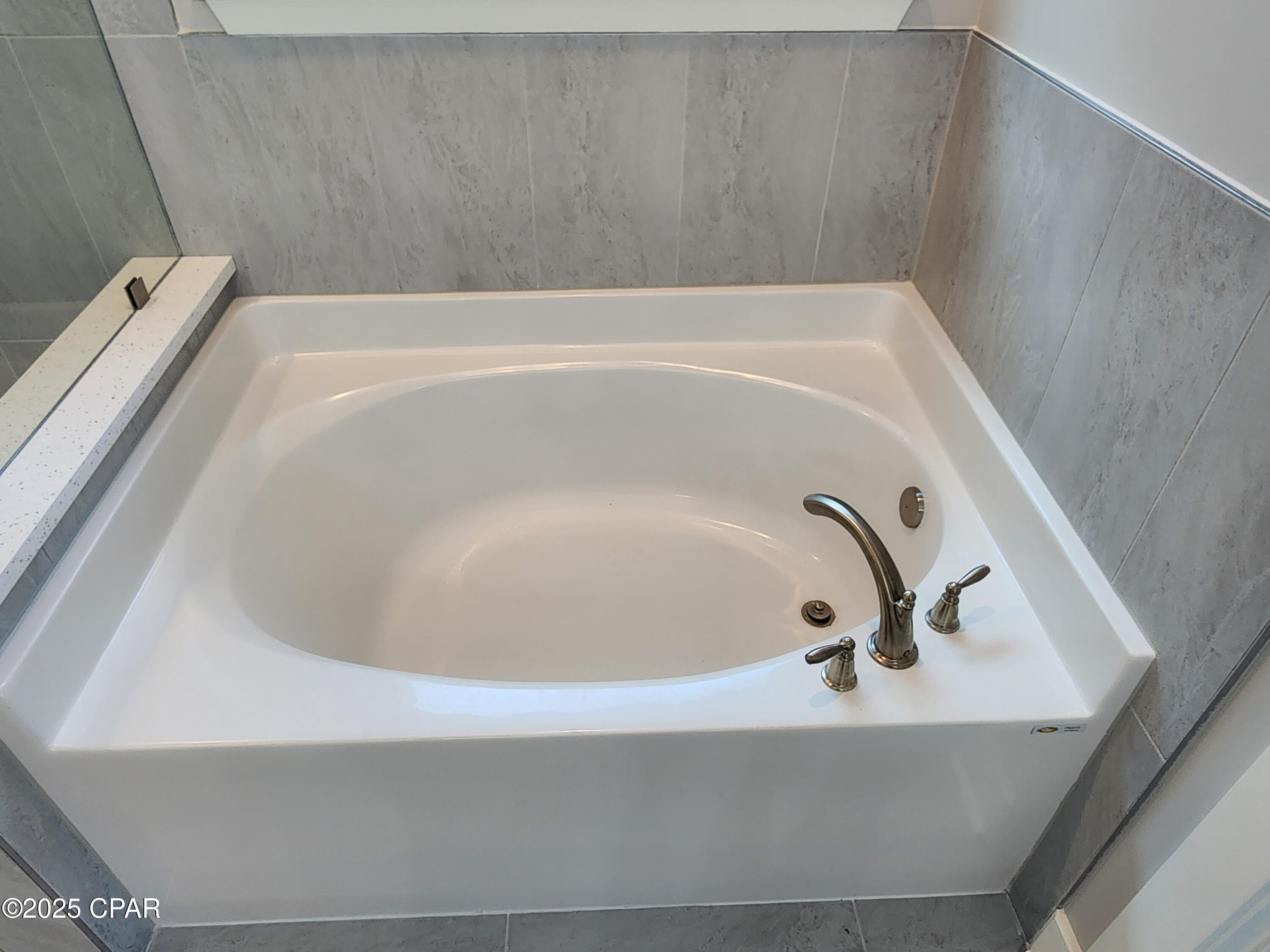 Rag6hgrasciuamlvnlwxtgky1vqdifdwtnb09xy3zwc