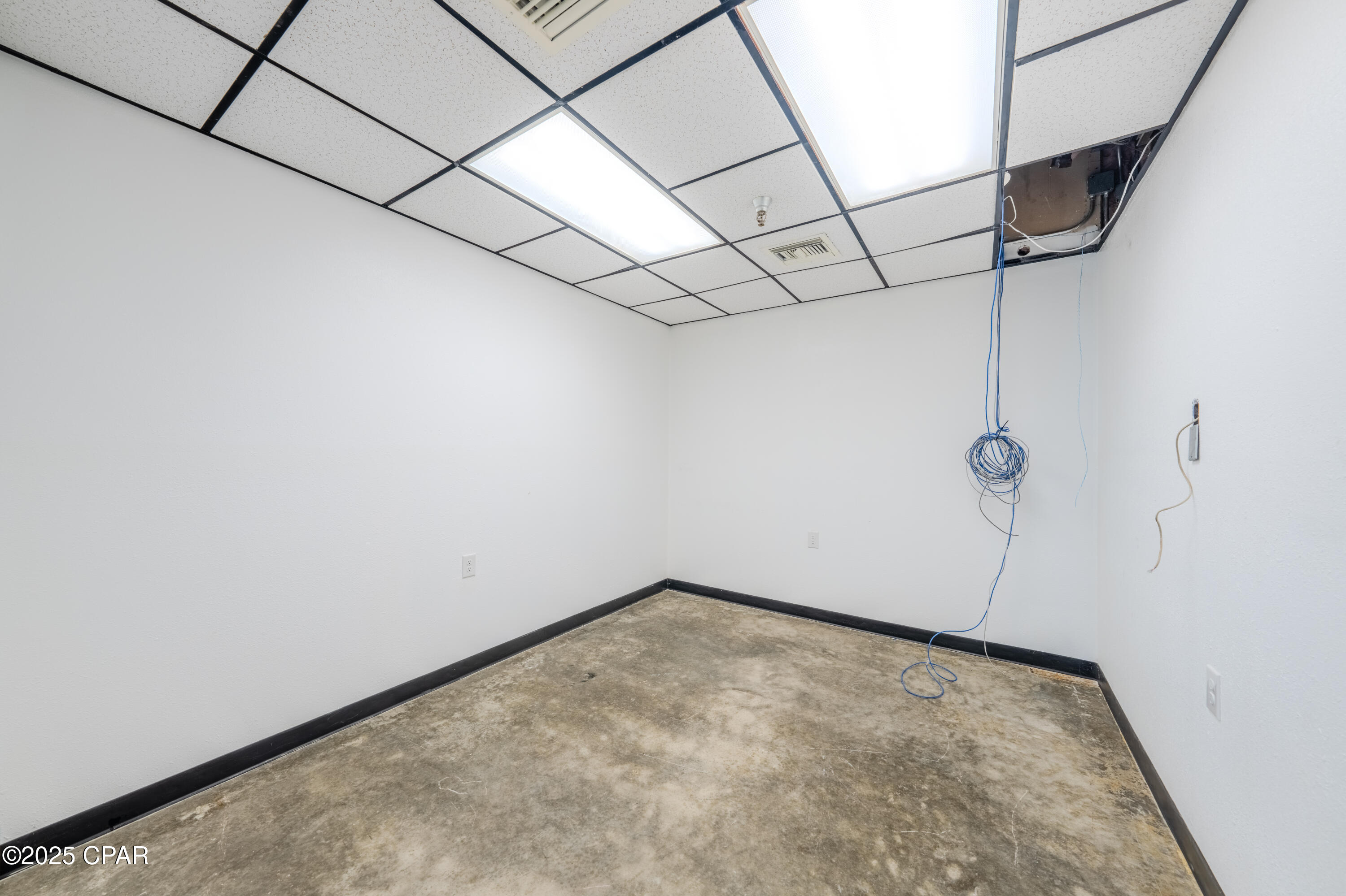 Nkm063gvlxipi0kwxwzzffkitxm22ylv65 Vlgea0jy