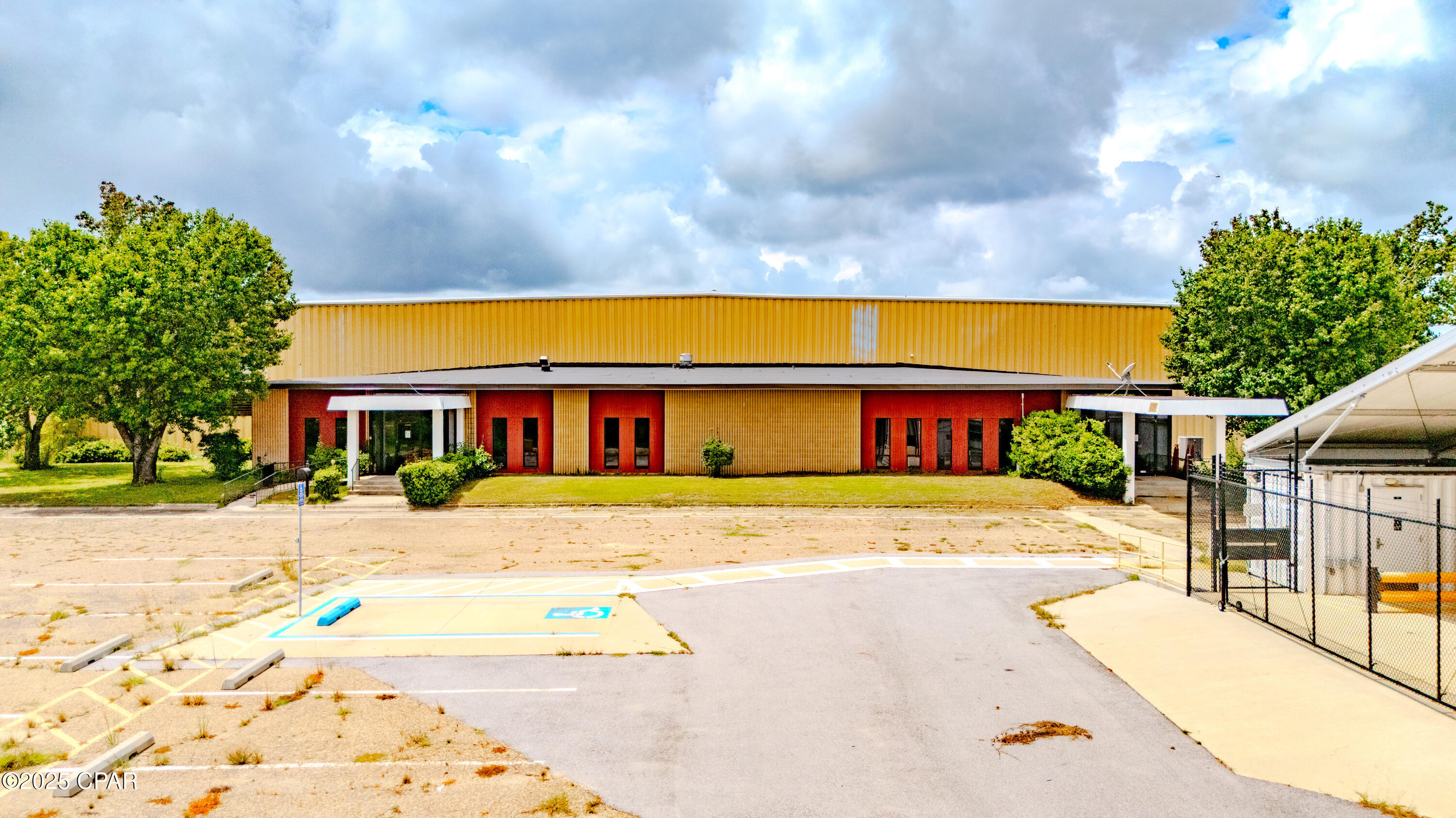 Upwf1gjpj_1qd2abvwctgn4kmbhk8yf6o4y 1etxiek