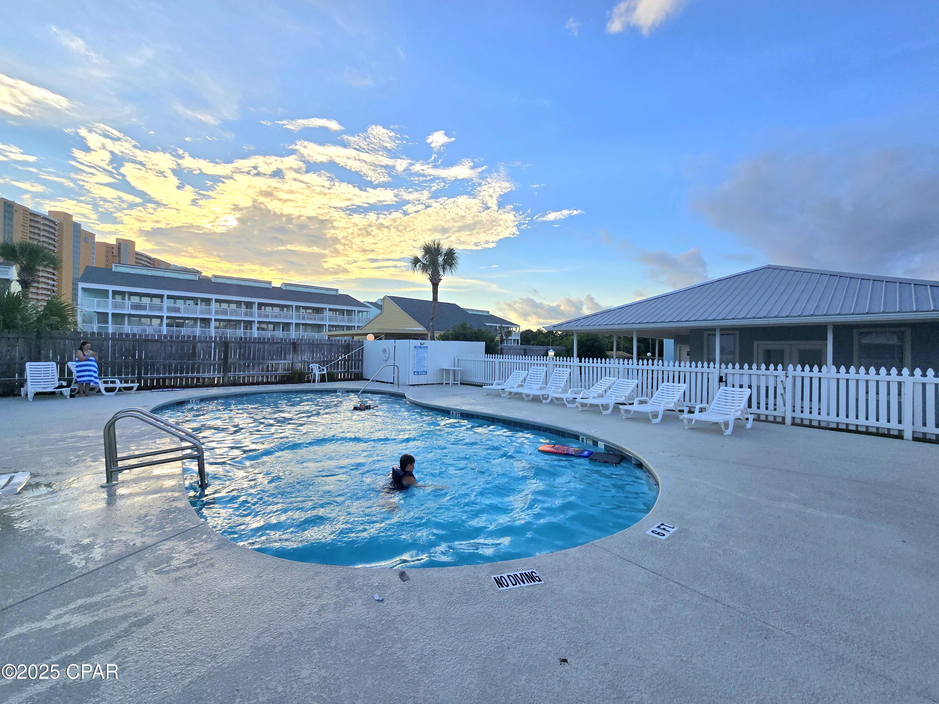 A4iii8 F4z87ztblj_te7qtkliofldqdupz6l9lloac