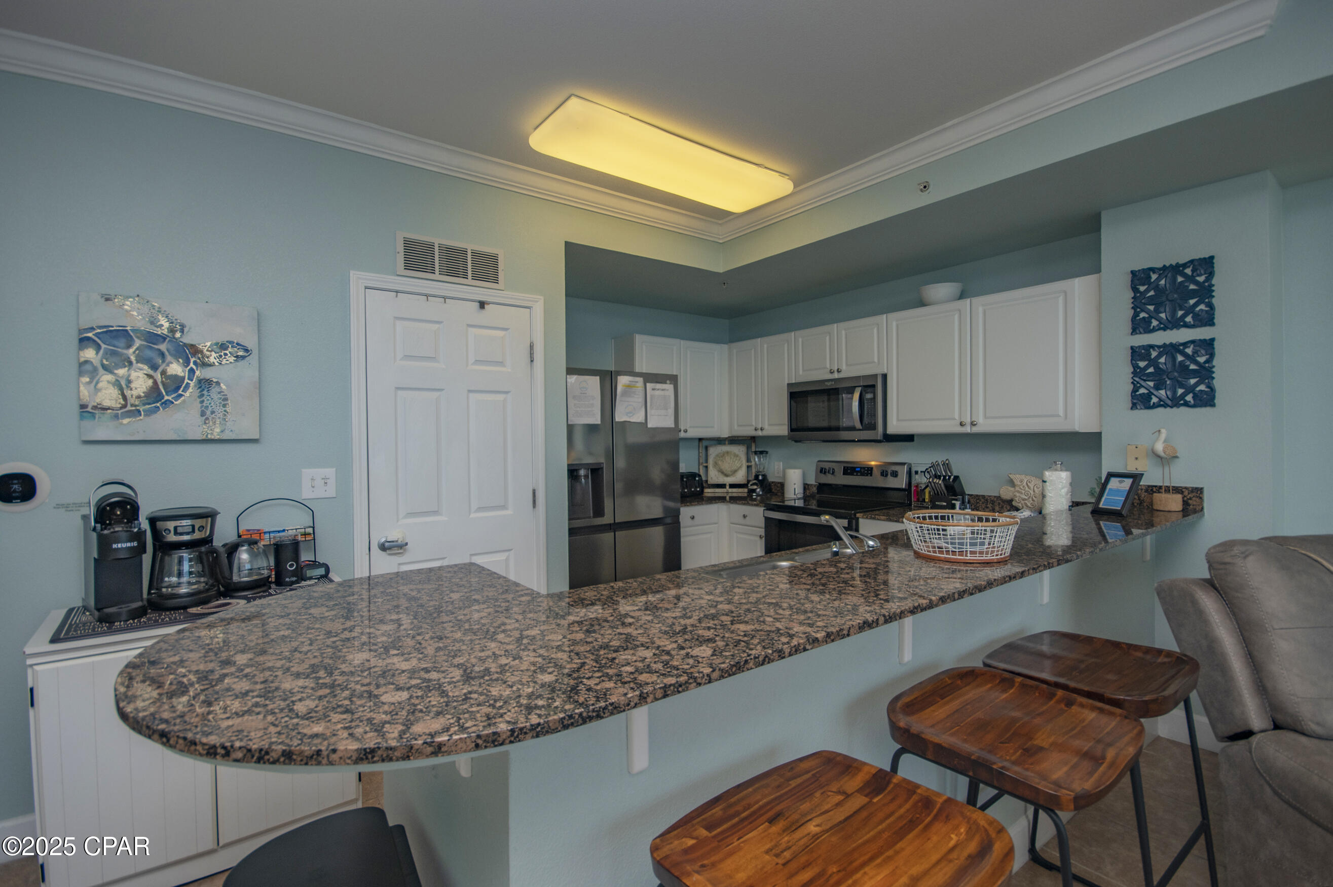 R 8sqeubd7g0_cgjz8r_clqufao4rddjtiamzp9r6k8