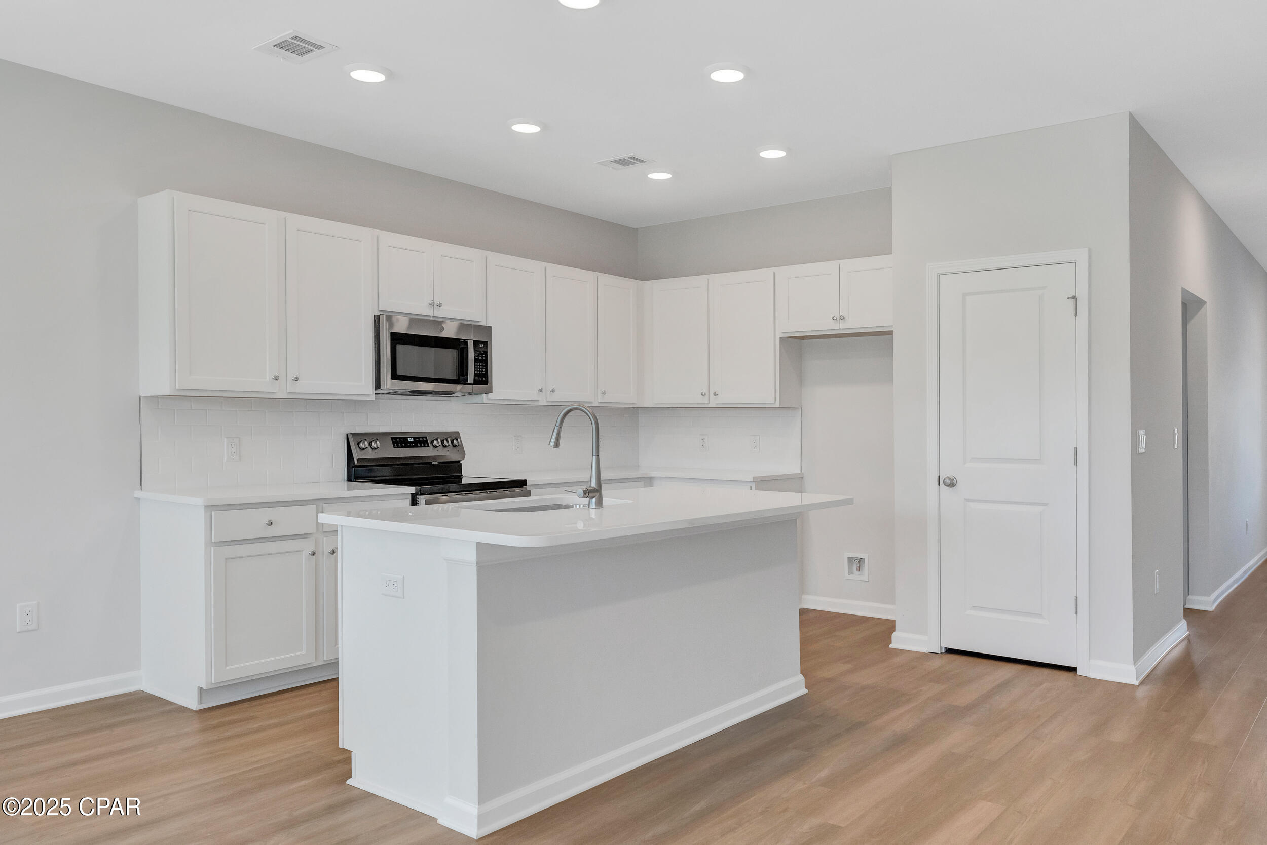 Image 8 For 7657 Lumen Lane 6