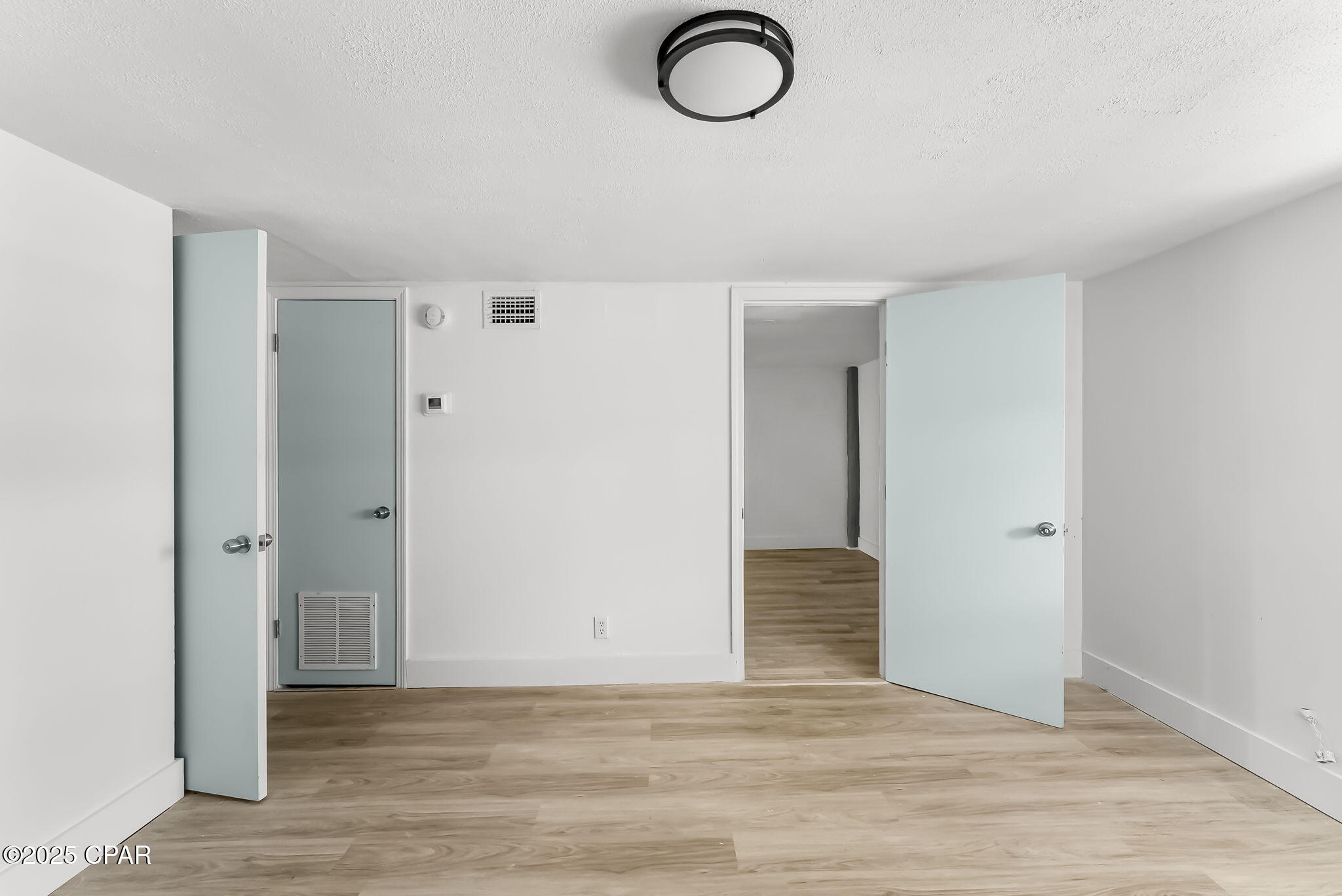 Image 10 For 7315 Beach Drive