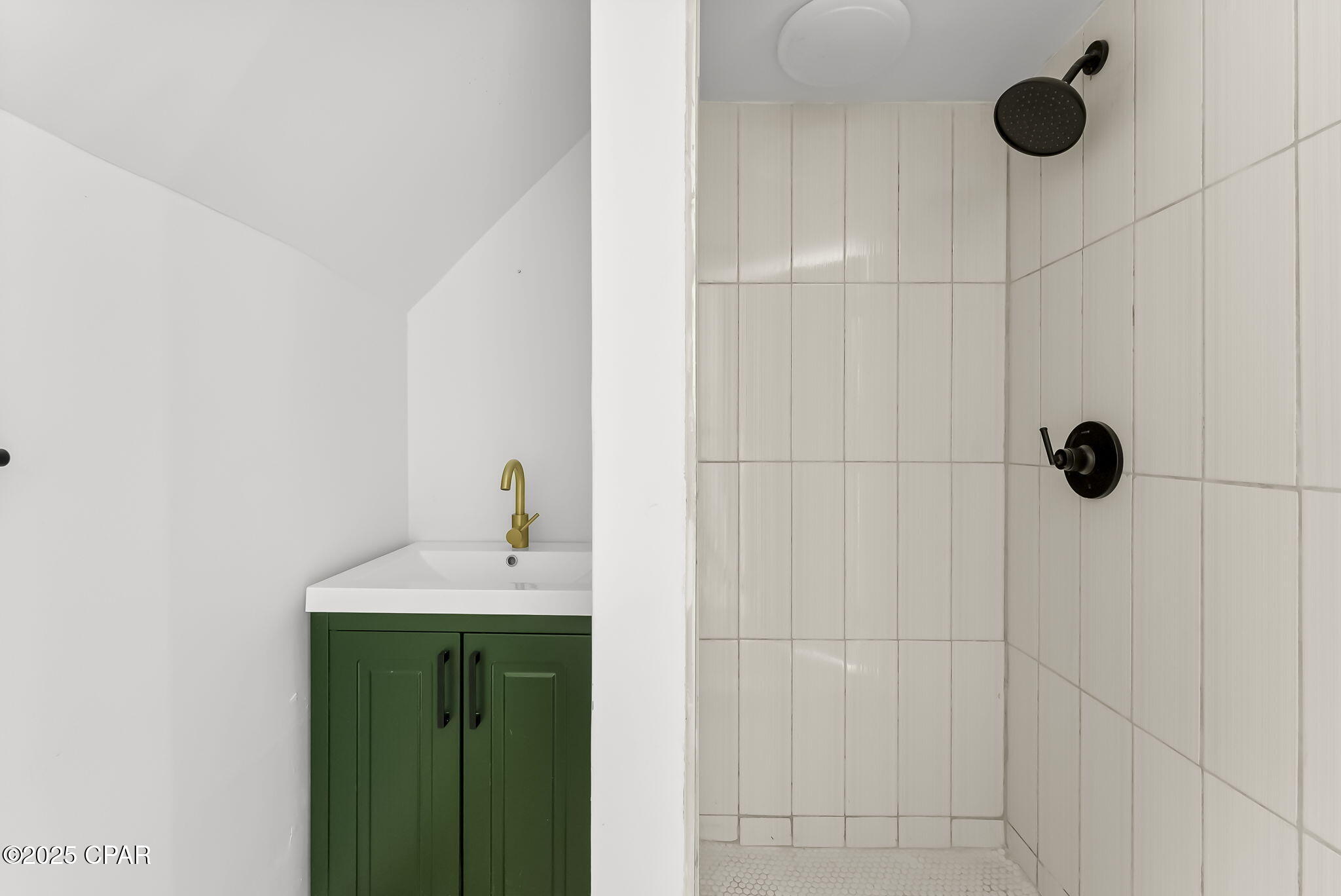 Yiyzllrxk51gbw2zshfogcz6svrun2zn1bn64f9knp8